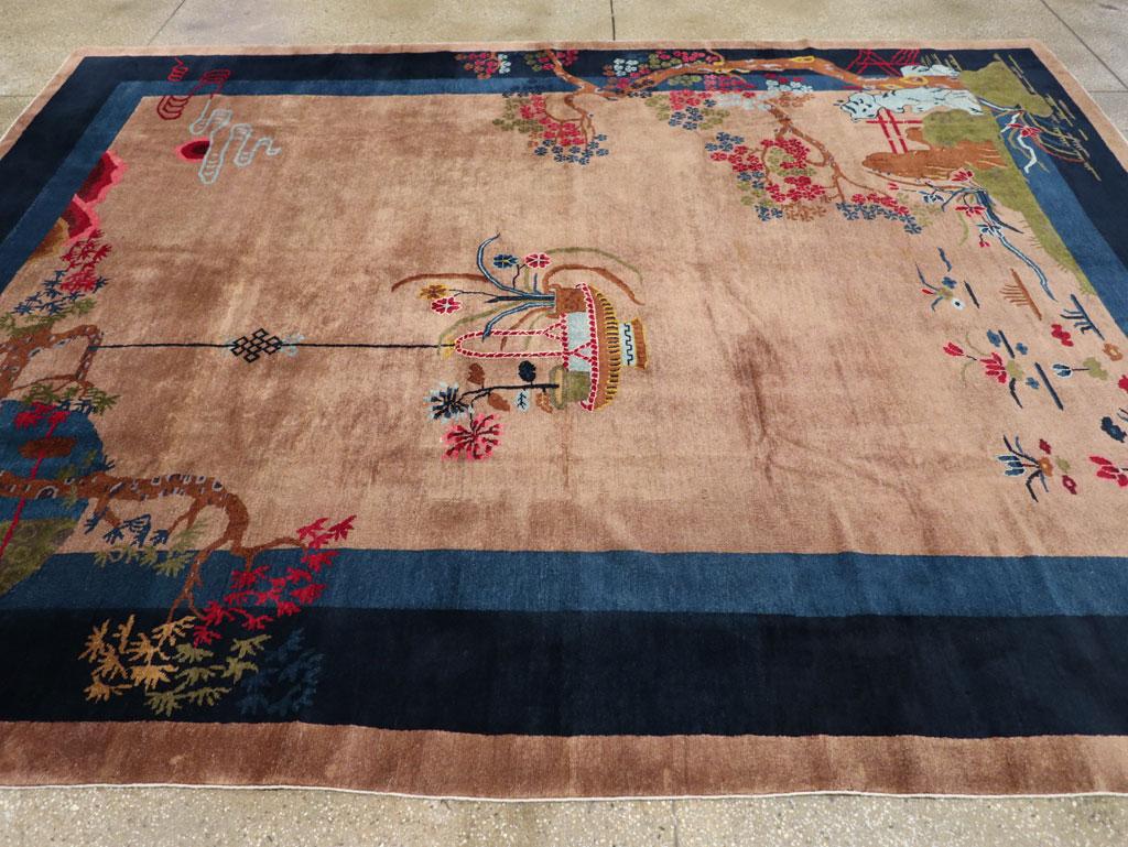 Vintage Chinese Art Deco Room Size Carpet In Excellent Condition For Sale In New York, NY
