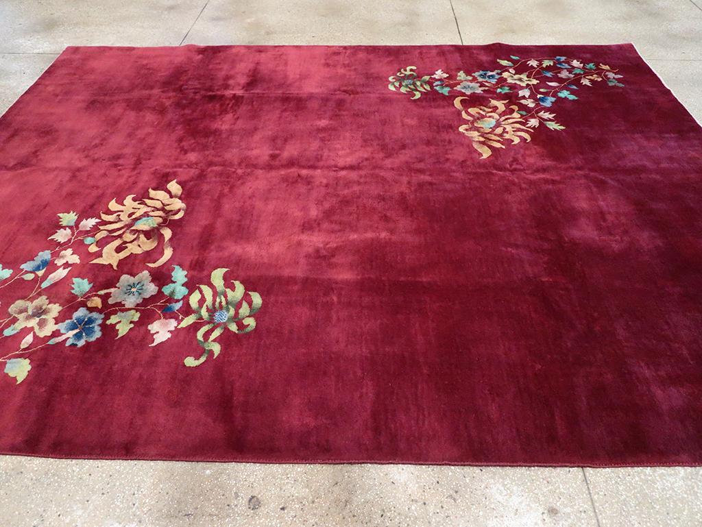 Vintage Chinese Art Deco Room Size Carpet In Excellent Condition For Sale In New York, NY