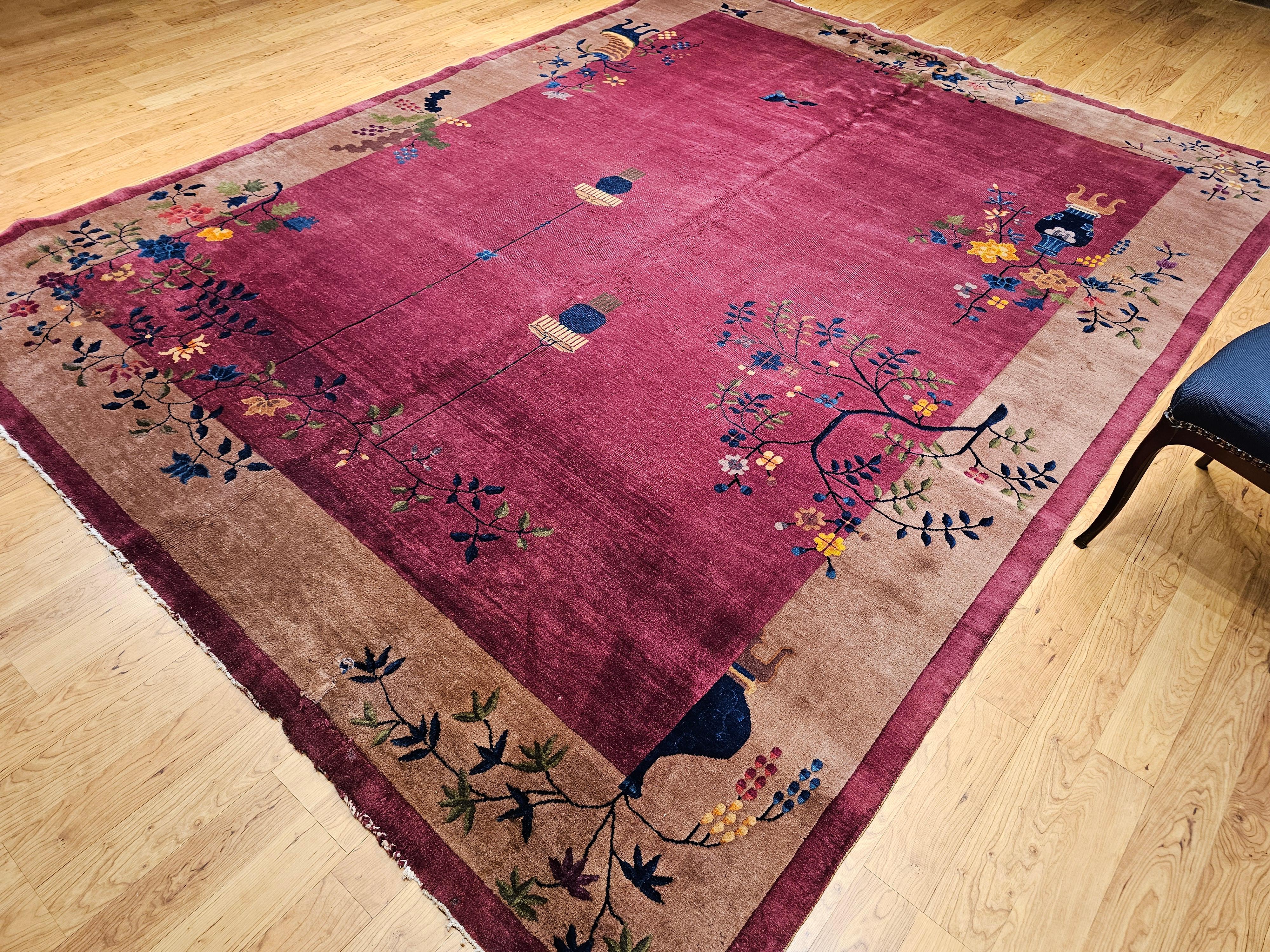 Chinesischer Art-Déco-Teppich in Zimmergröße im Vintage-Stil in Dunkel- Magenta, Taupe, Grün, Blau, Rot im Angebot 9