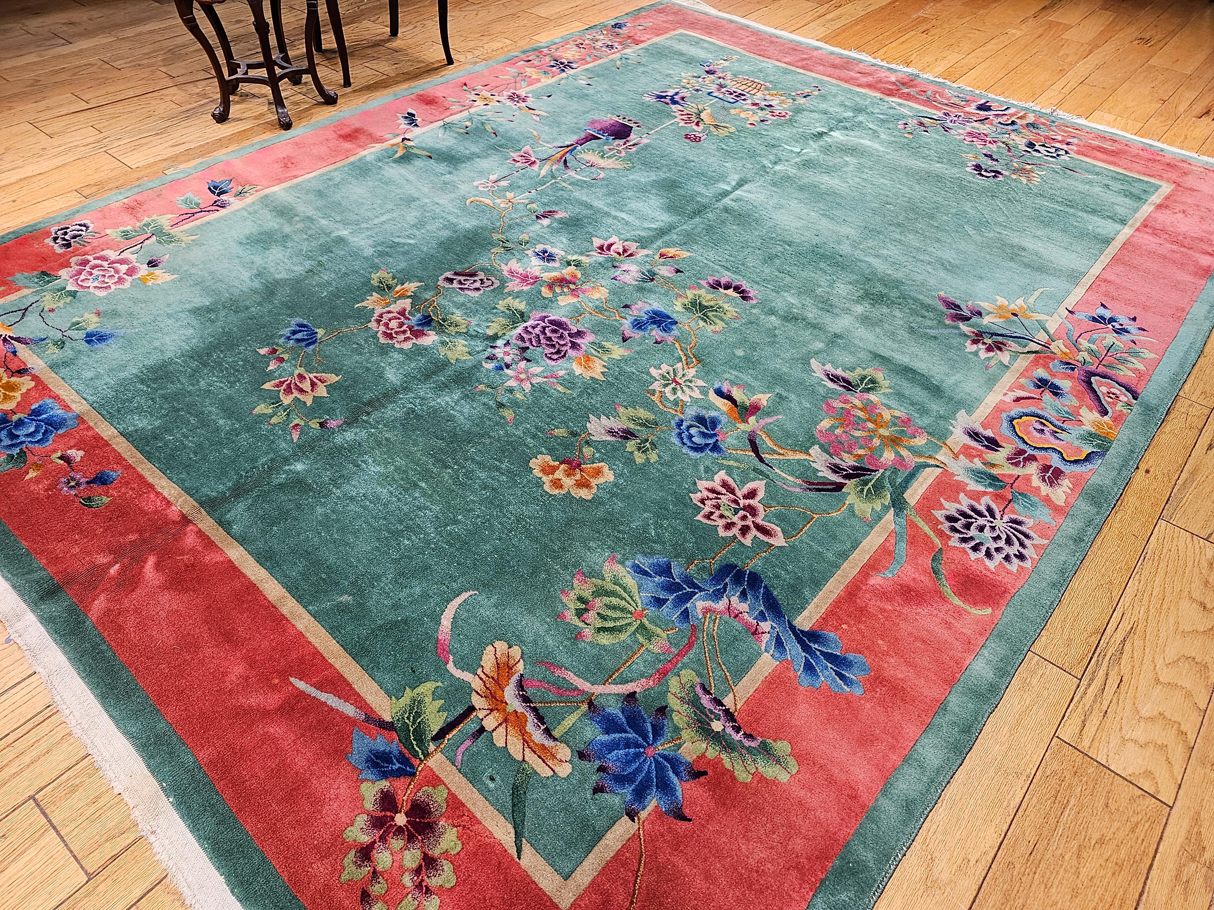 Chinesischer Art-Déco-Teppich in Zimmergröße im Vintage-Stil mit Blumenmuster in Grün, Blau, Rosa und Rosa im Angebot 5