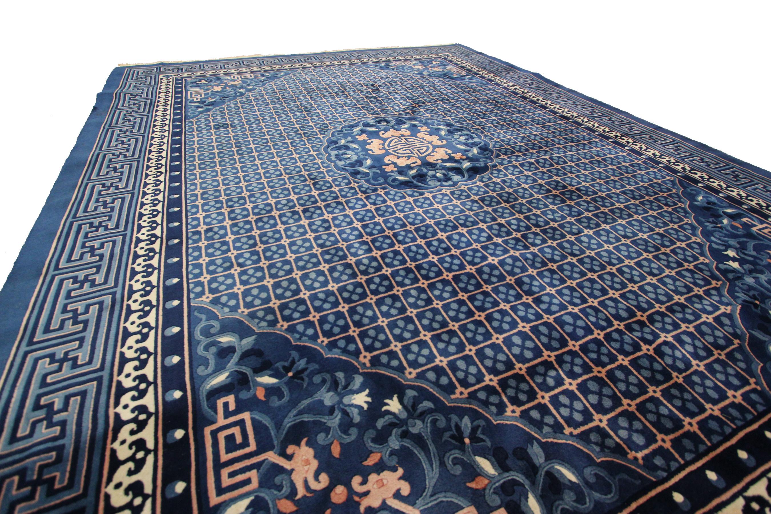 Vintage Art Deco Teppich 8x11 Drachenköpfe Fledermäuse Chinesischer Teppich
Blau 
8'3