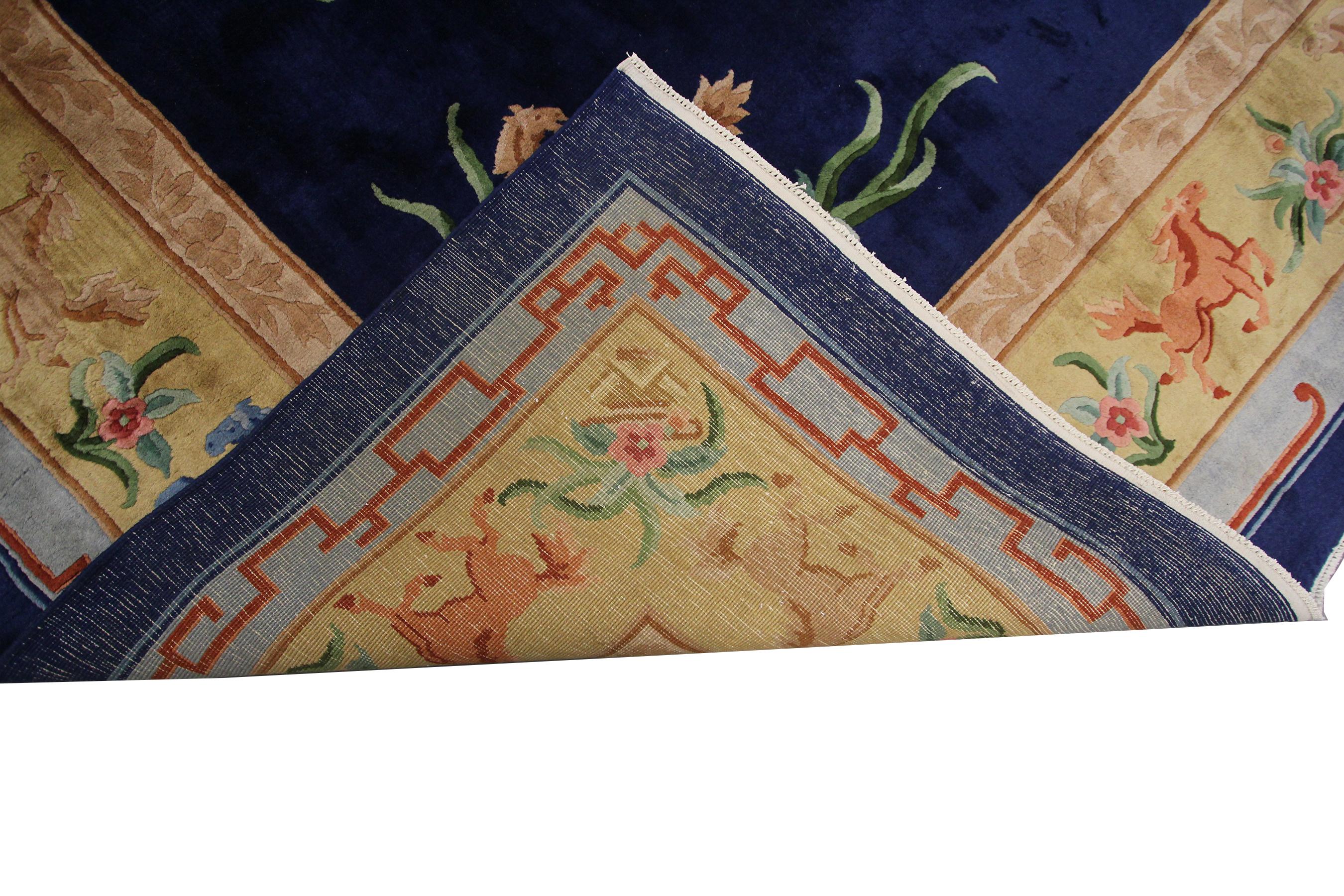 Chinesischer Vintage-Art-Déco-Teppich, quadratischer, handgefertigter Vintage-Teppich, Vintage im Angebot 3
