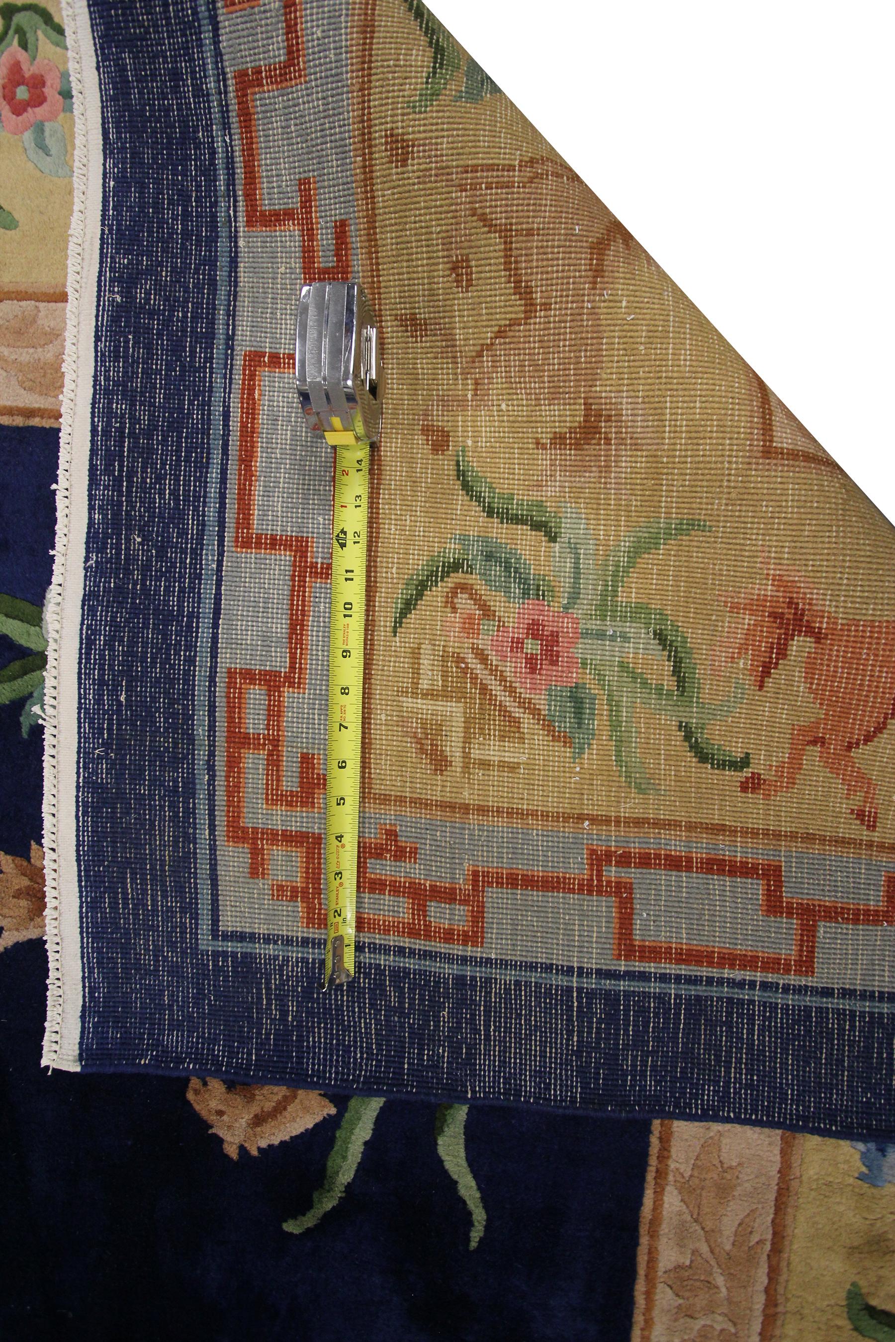 Chinesischer Vintage-Art-Déco-Teppich, quadratischer, handgefertigter Vintage-Teppich, Vintage im Angebot 4