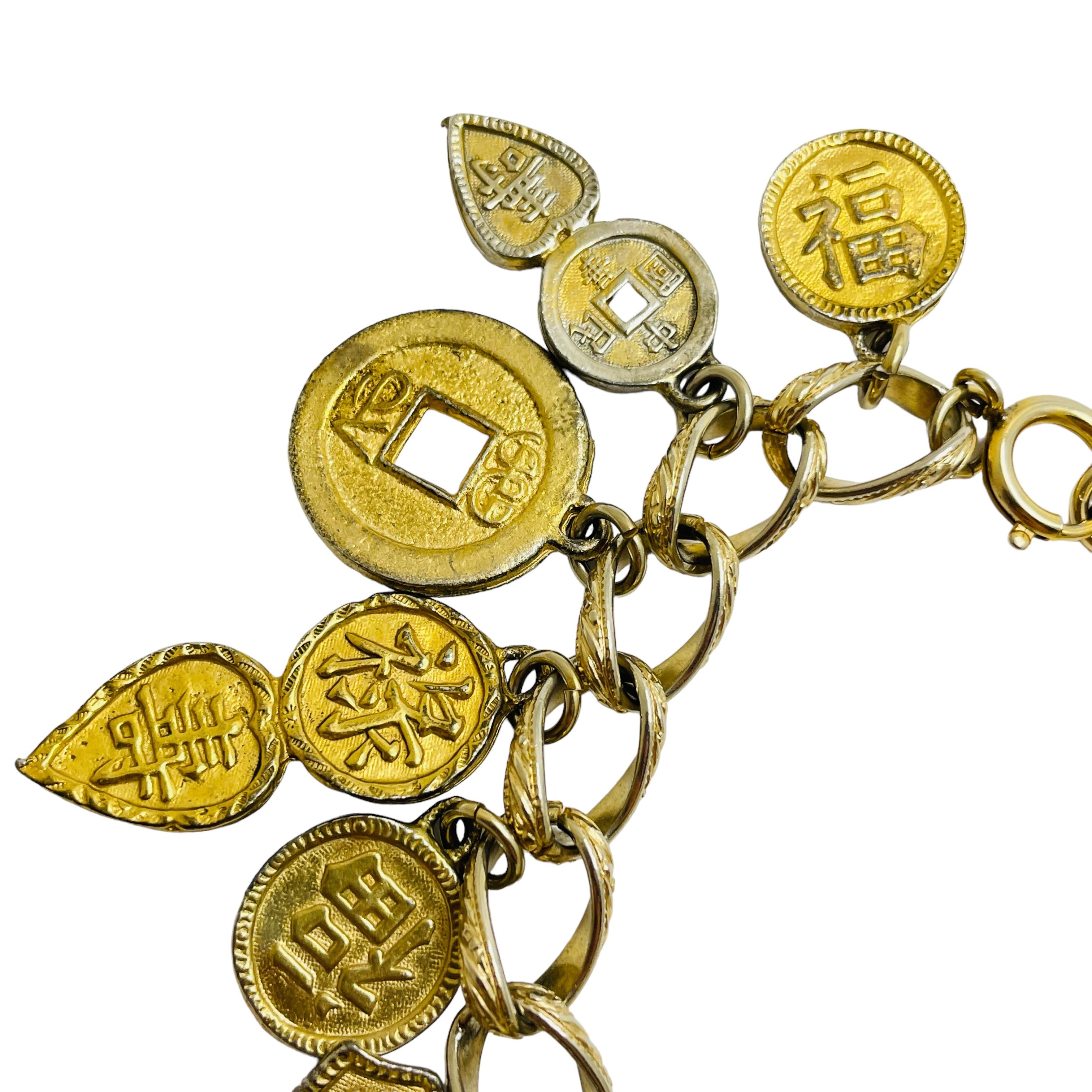 Women's Vintage Chinese Asian oriental gold tone charm bracelet