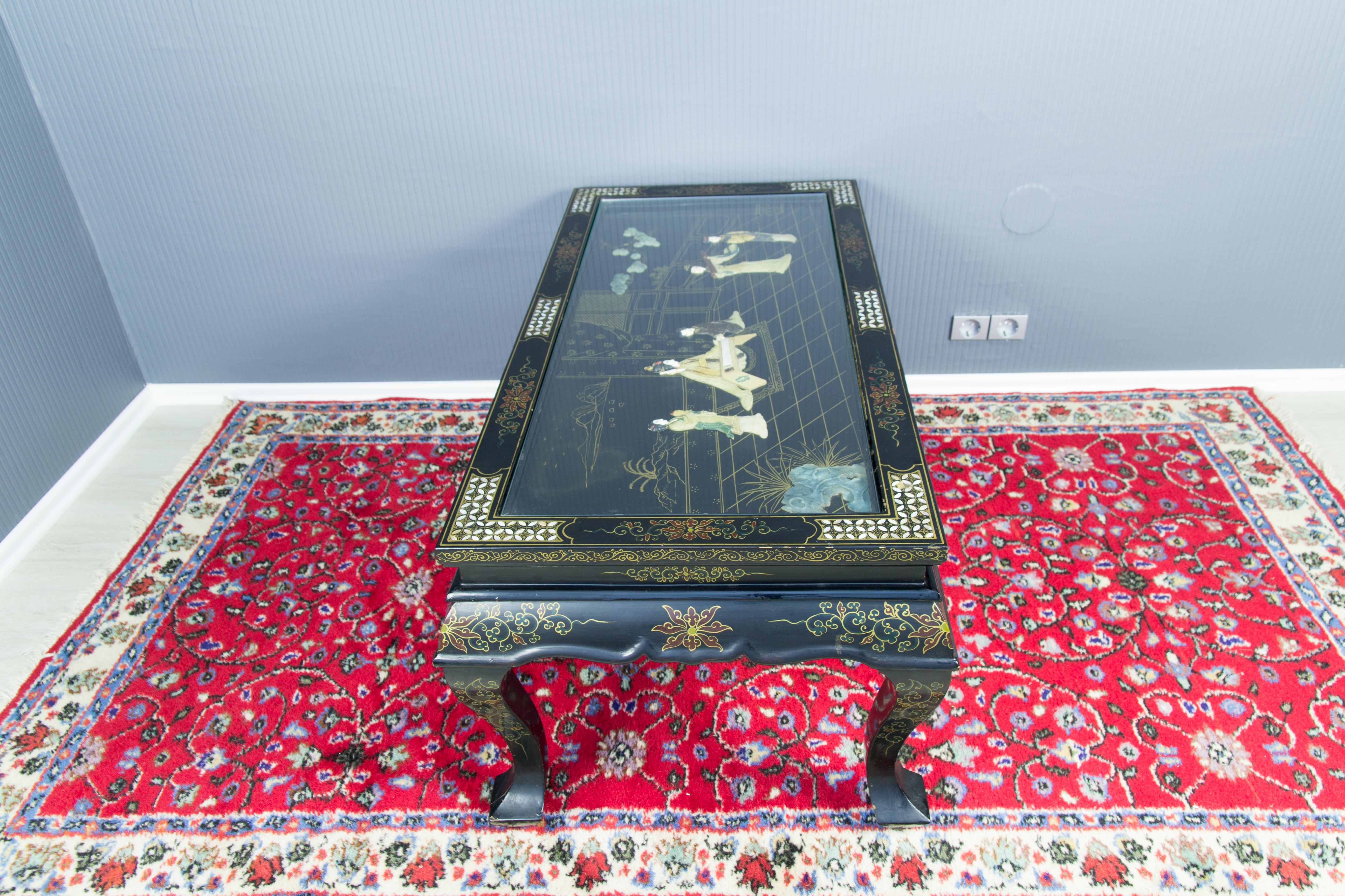Vintage Chinese Black Lacquer Folding Wood and Mother of Pearl Coffee Table 4