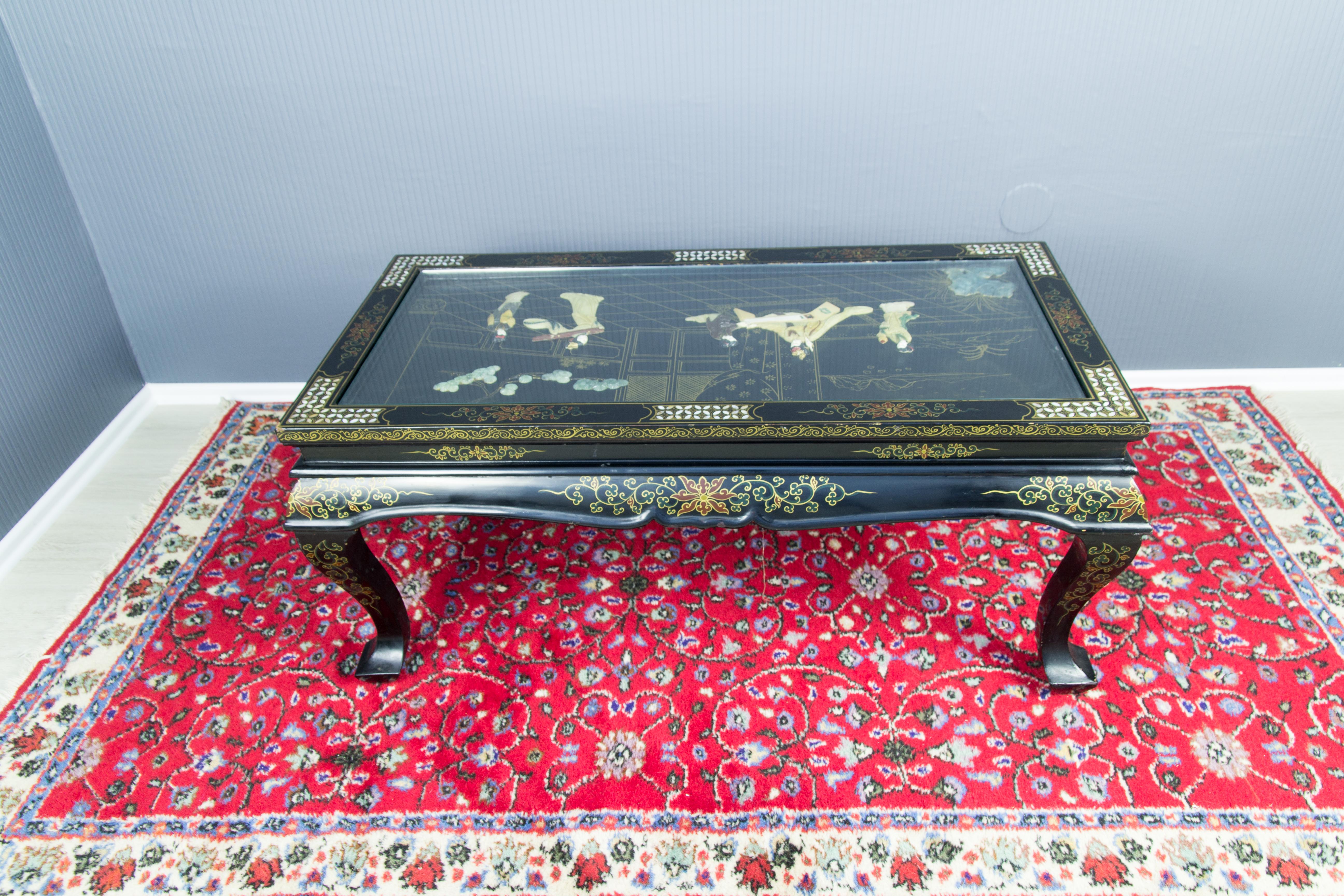Vintage Chinese Black Lacquer Folding Wood and Mother of Pearl Coffee Table 6