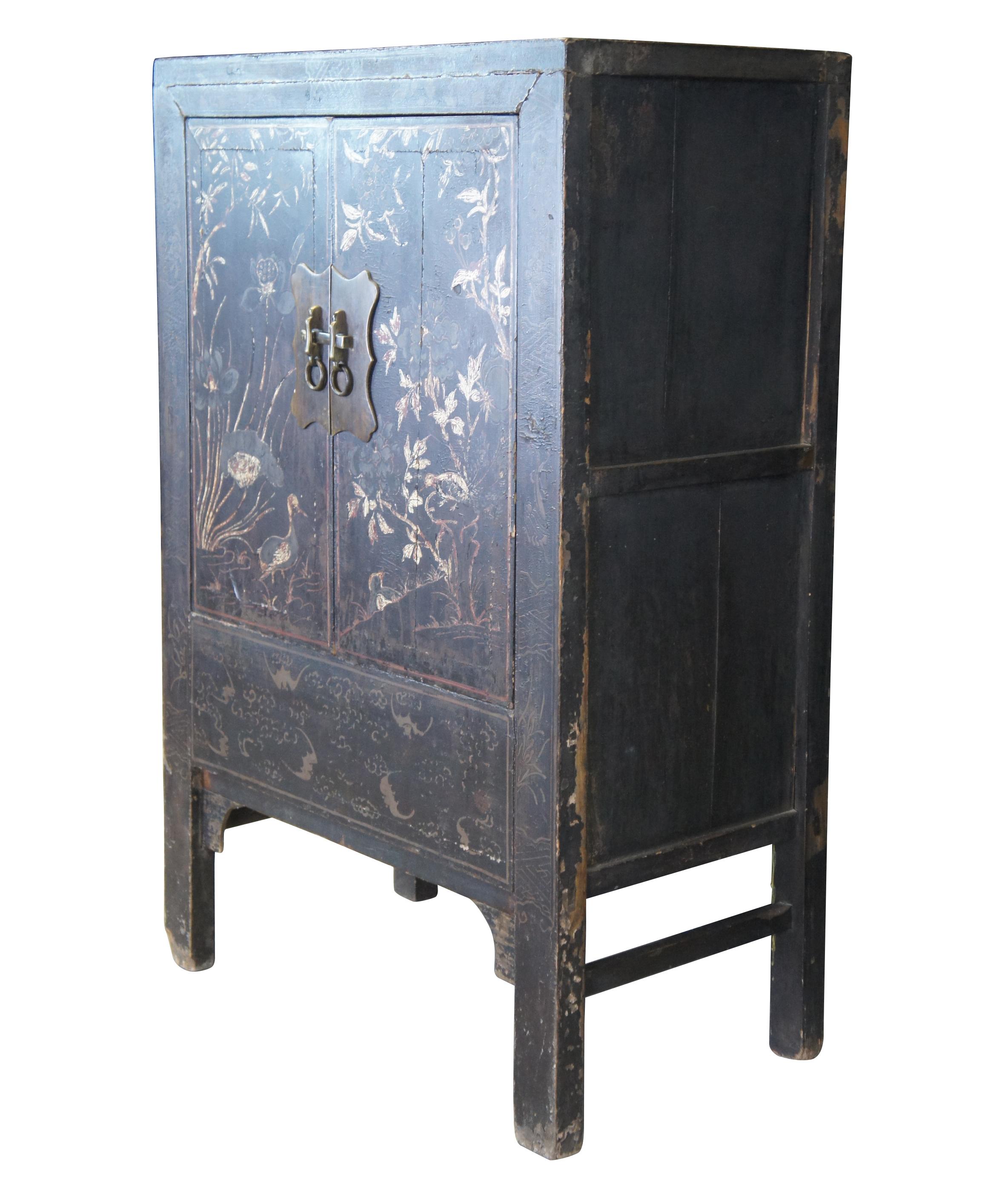 Ming Vintage Chinese Black Lacquer Hand Painted Armoire Wardrobe Cabinet Duck Scene For Sale