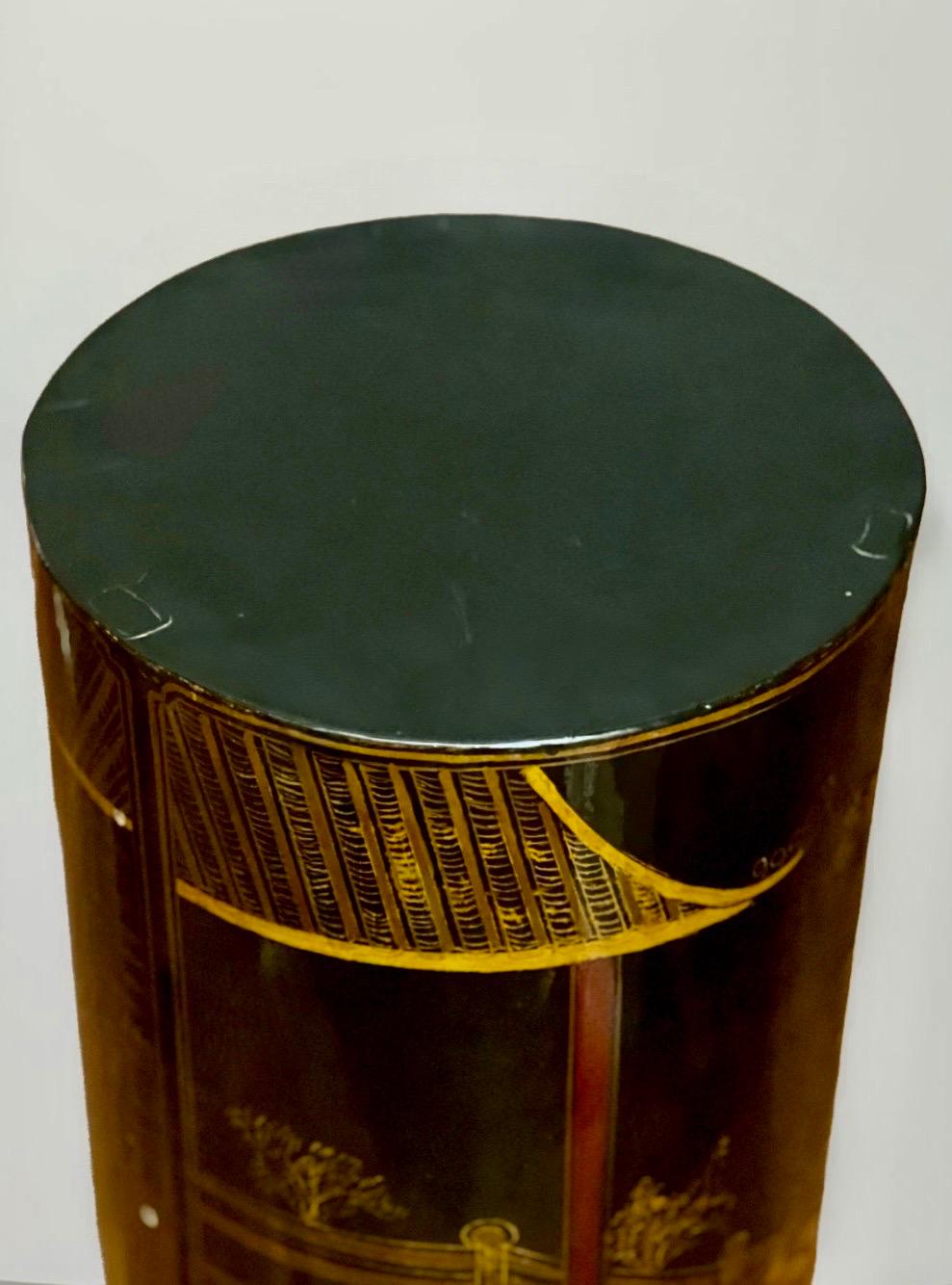 Vintage Chinese Black Lacquered Wood Pedestal For Sale 3
