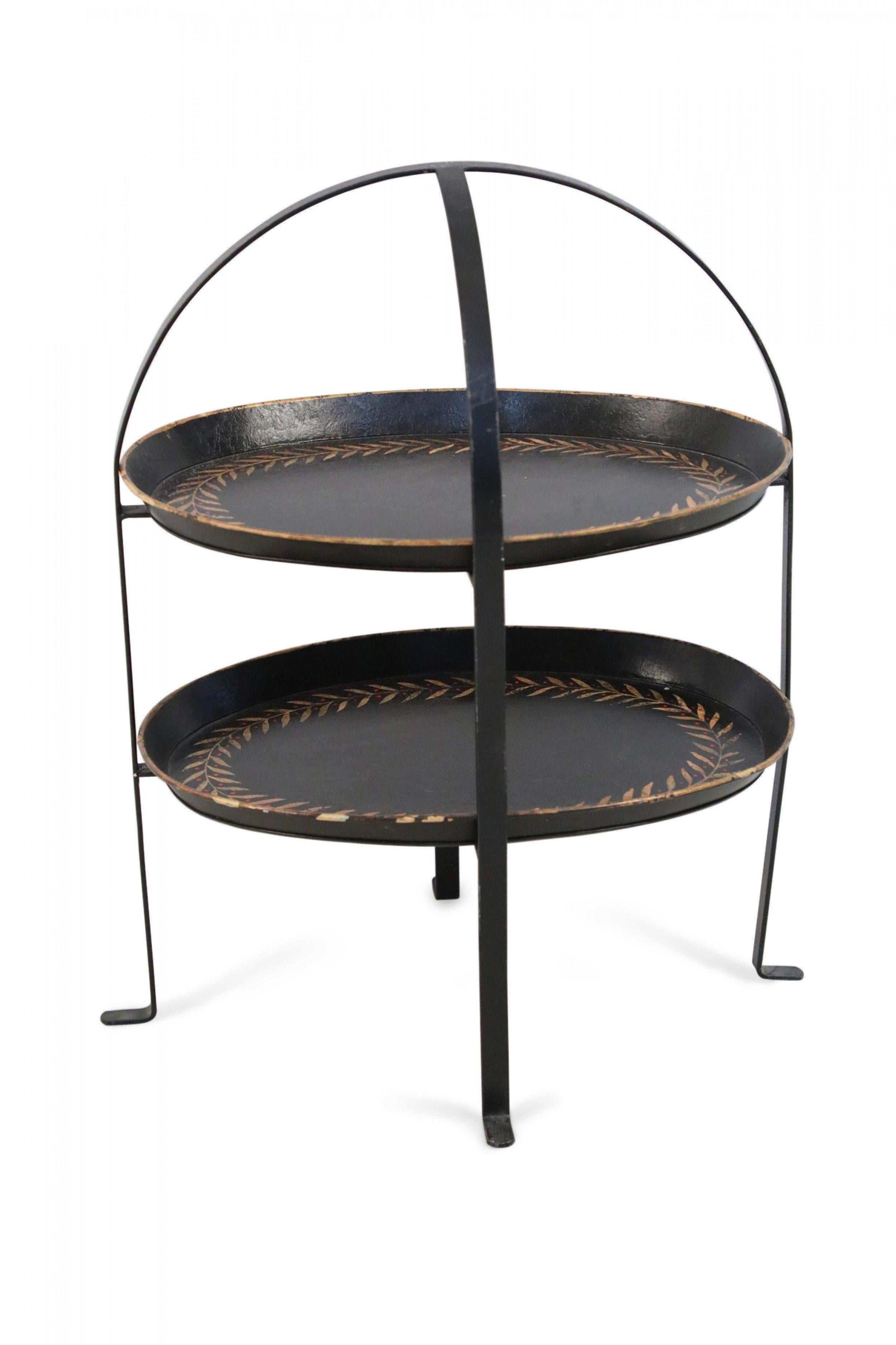 Serveur ovale chinois vintage en tôle noire à deux étages Bon état - En vente à Queens, NY