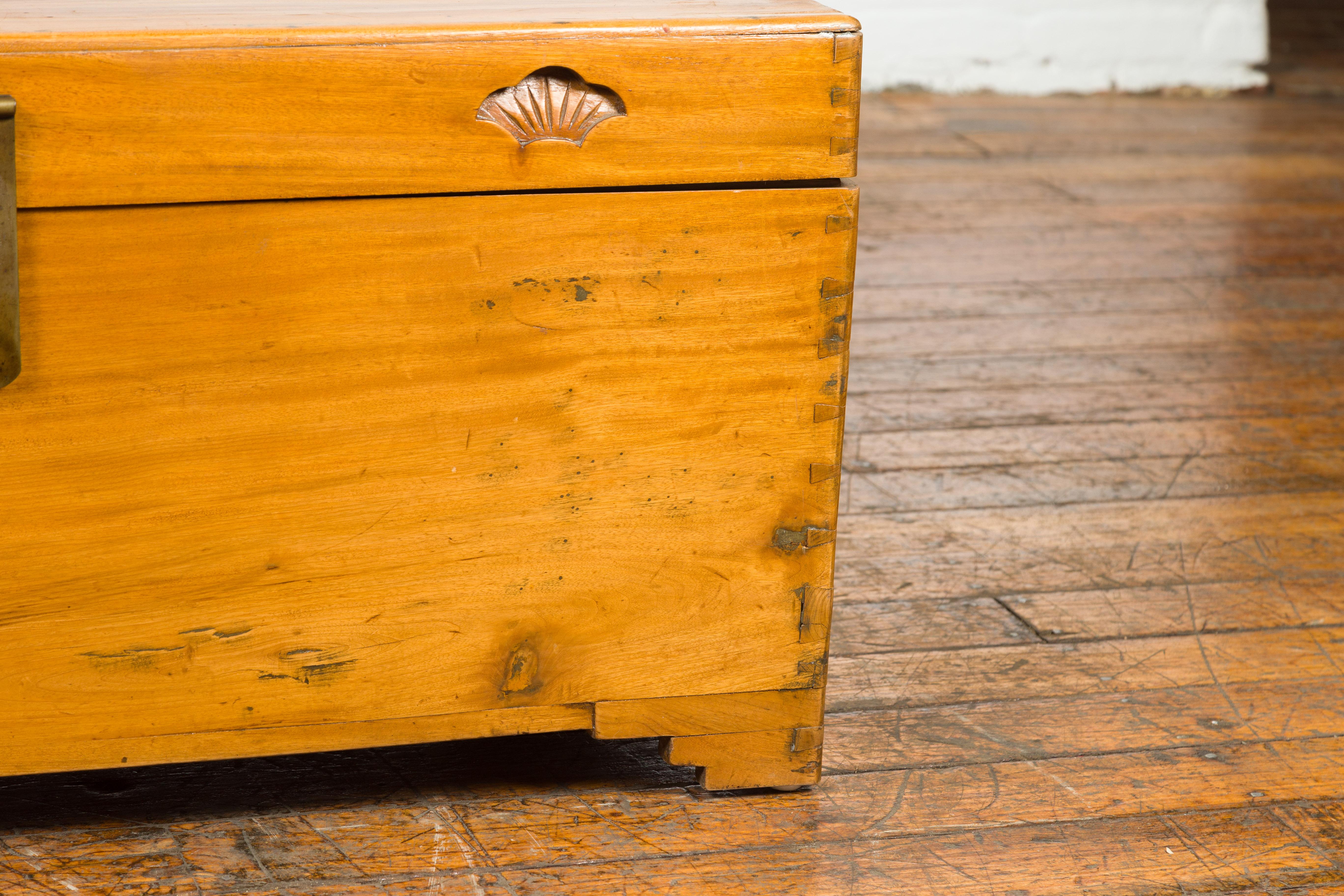 Vintage Chest with Carved Seashells on Lid For Sale 1