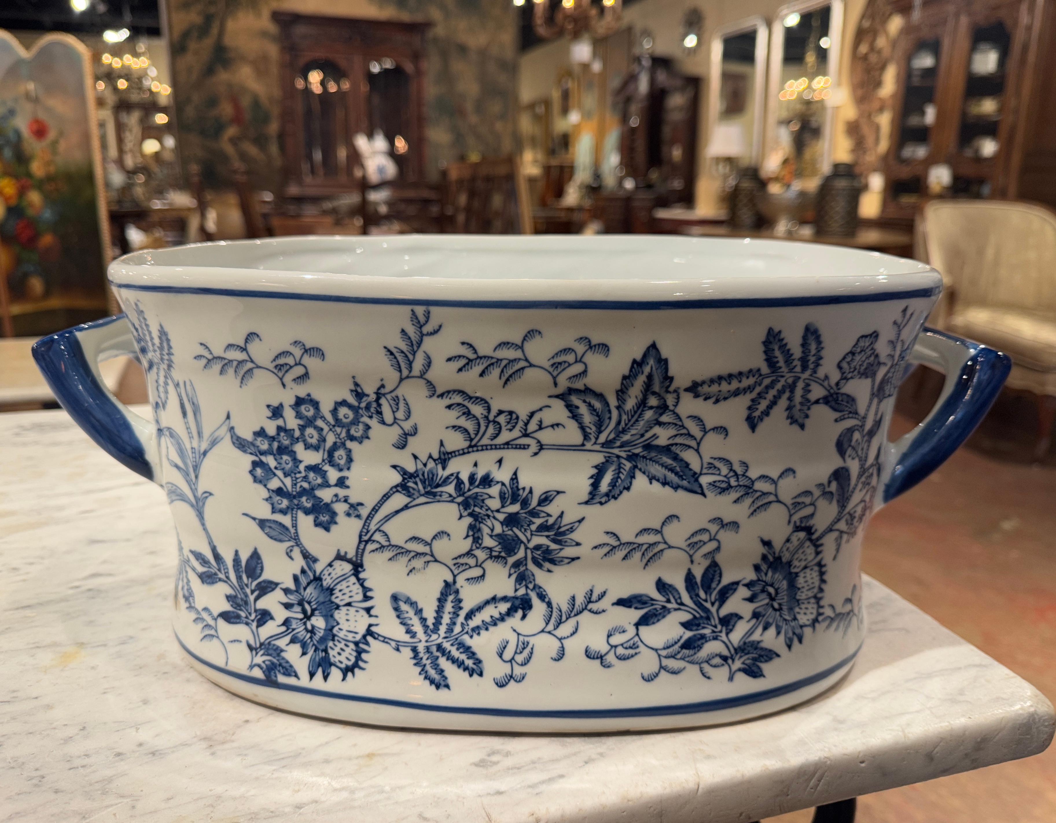 20th Century Vintage Chinese Blue and White Porcelain Foot Bath Bowl with Floral Motifs For Sale