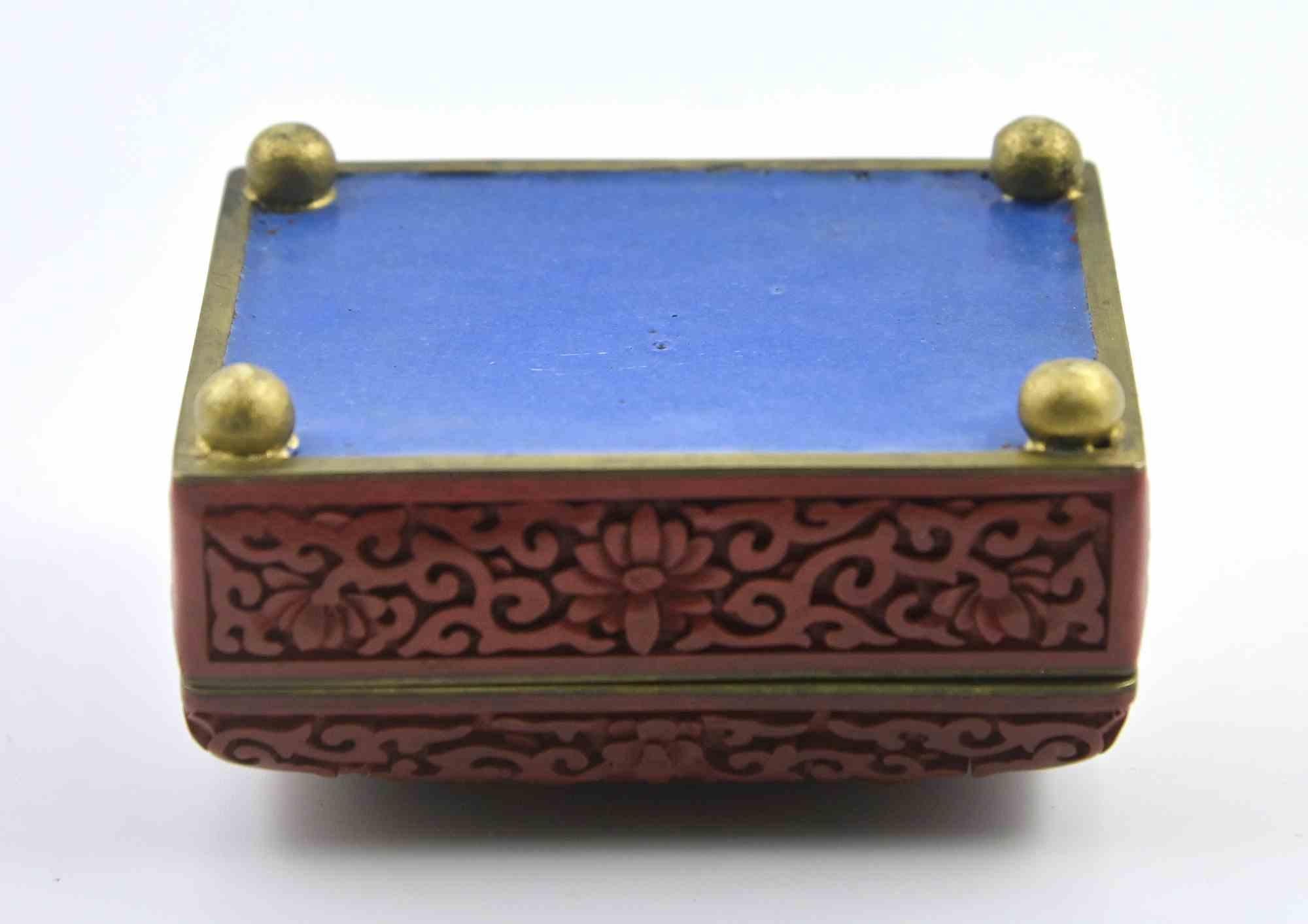 Vintage Chinese Box in Sealing Wax, China, Mid-20th Century In Good Condition For Sale In Roma, IT