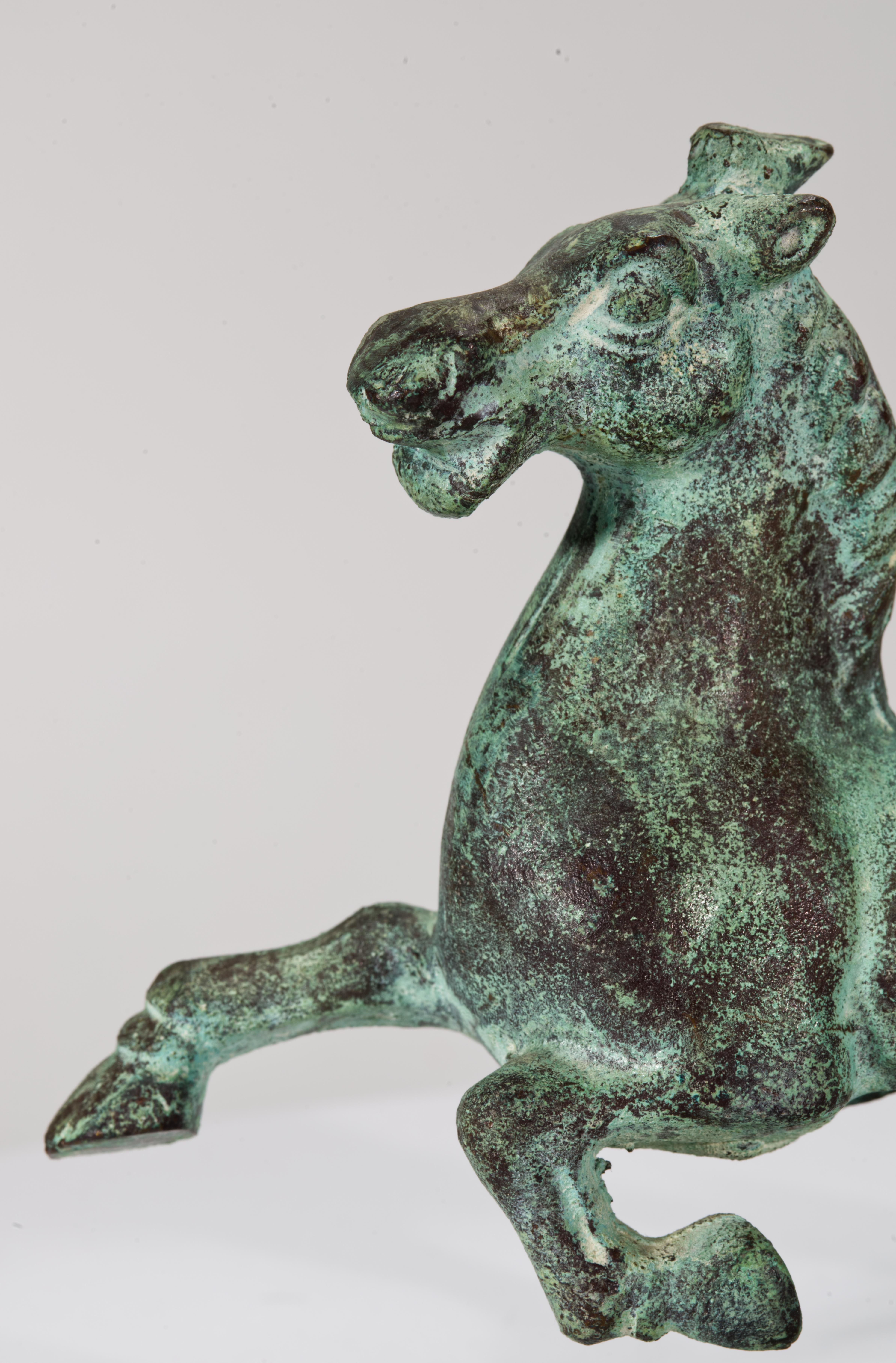 Cavallo cinese d'epoca in bronzo con rondine volante in vendita 2