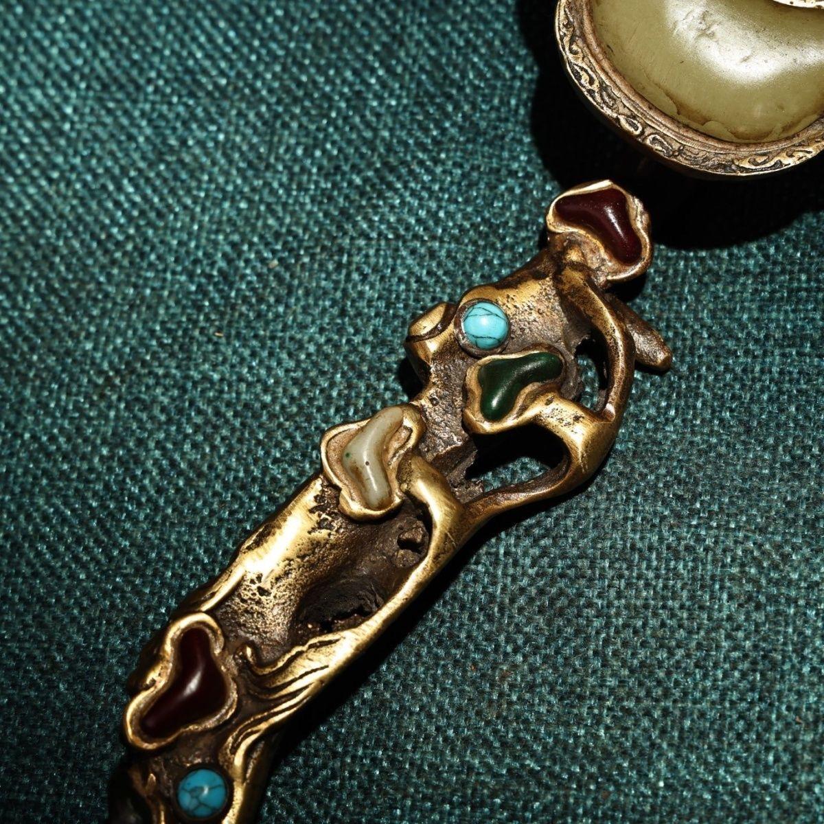 Vintage Chinese Bronze Ruyi with White Jade Lingzhi For Sale 3
