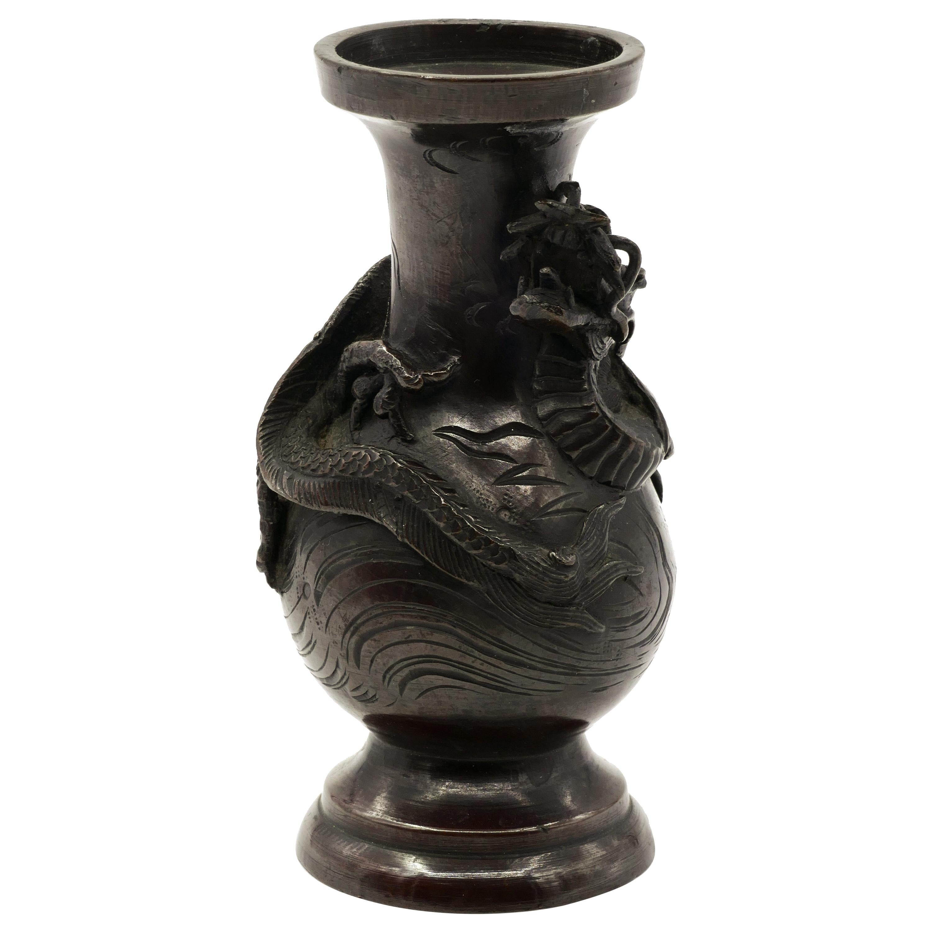 Vintage Chinese Bronze Vase with Dragon, Early 20th Century
