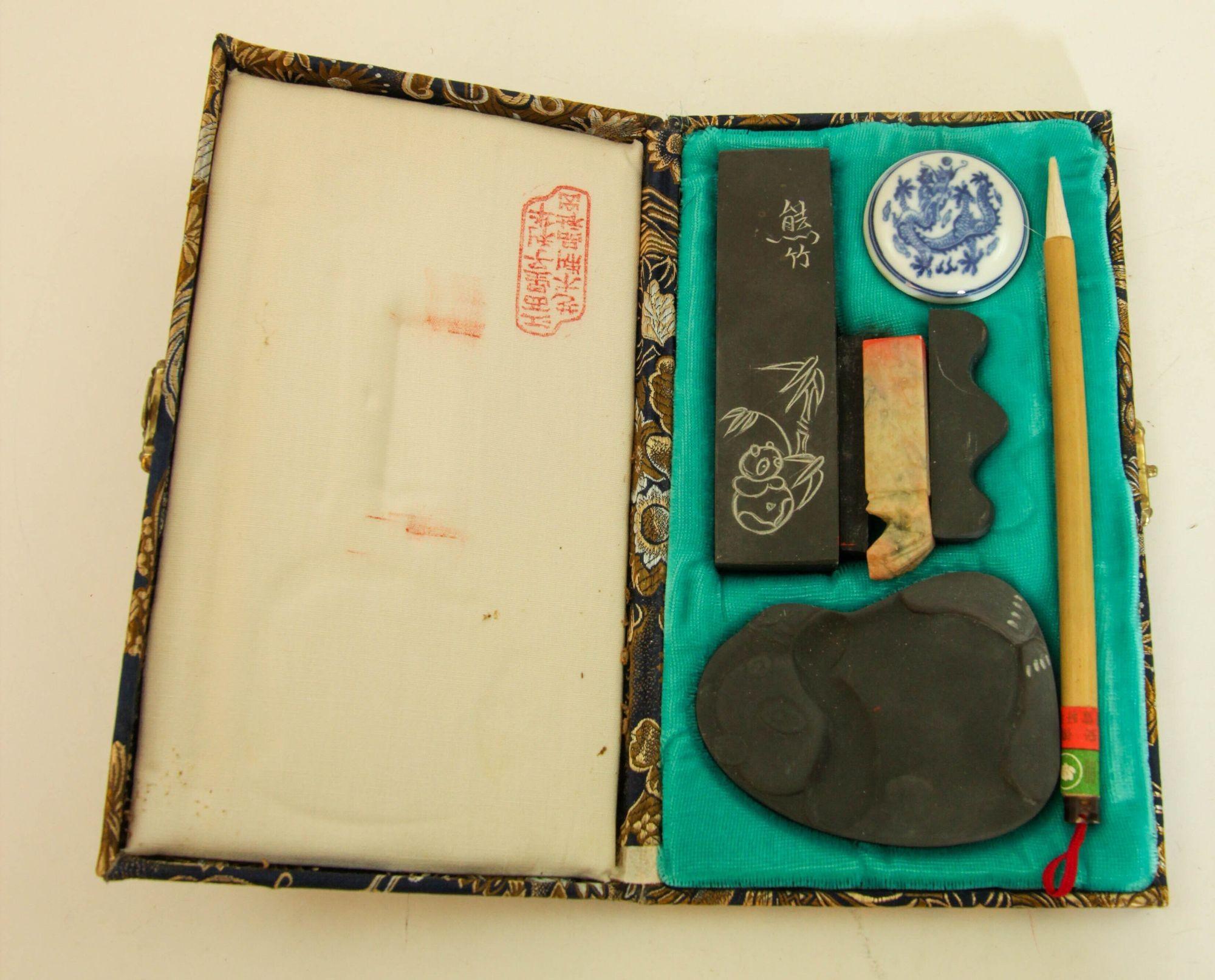 Chinesisches Vintage- Kalligraphie-Set 7er-teiliges Set im Angebot 3