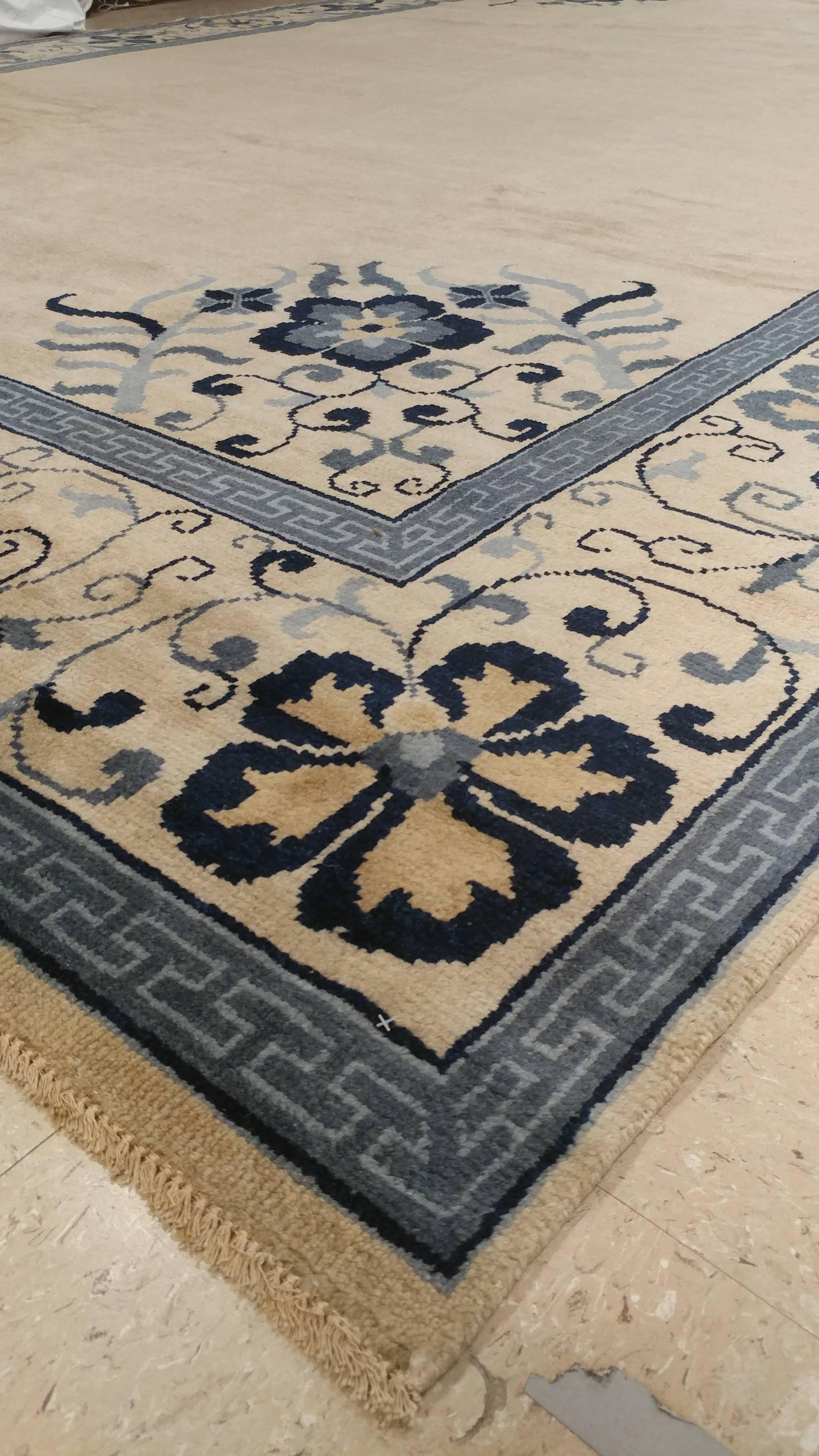 Exportation chinoise Tapis chinois vintage, tapis brun clair et bleu, tapis en laine fait à la main en vente
