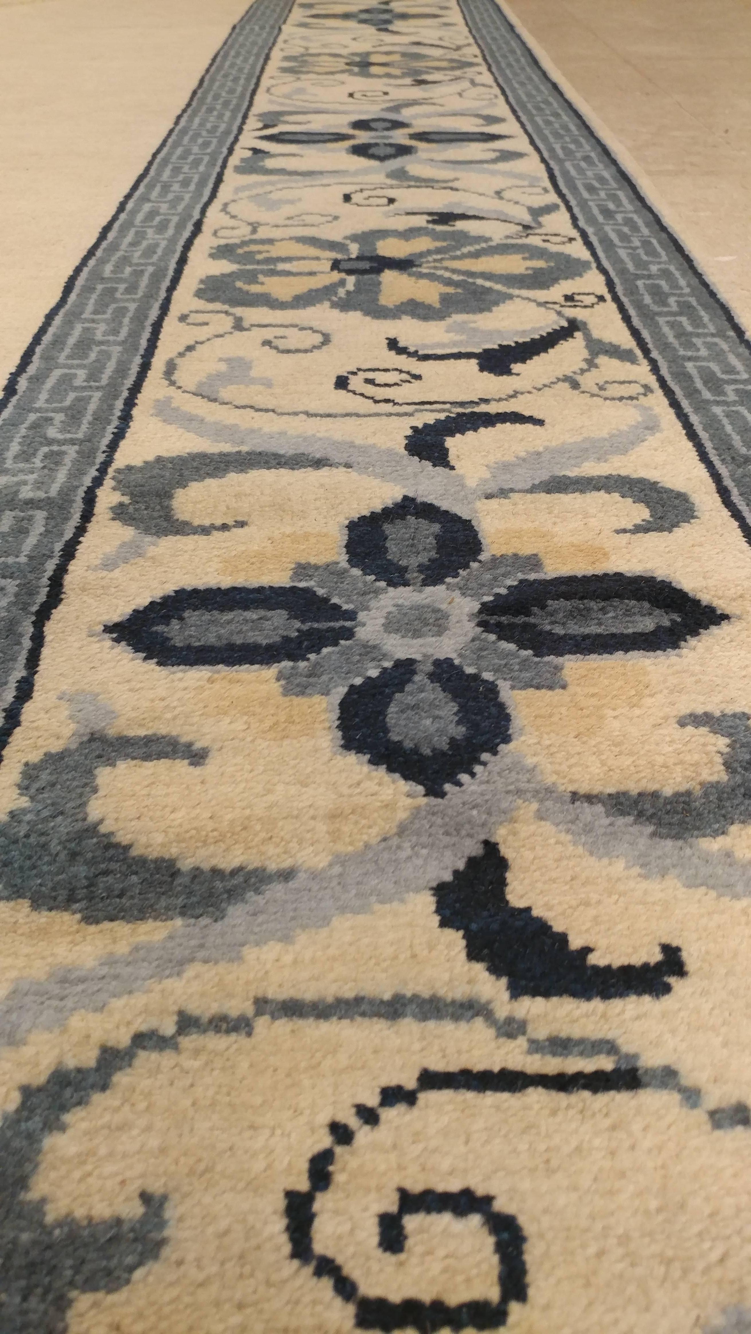 Noué à la main Tapis chinois vintage, tapis brun clair et bleu, tapis en laine fait à la main en vente