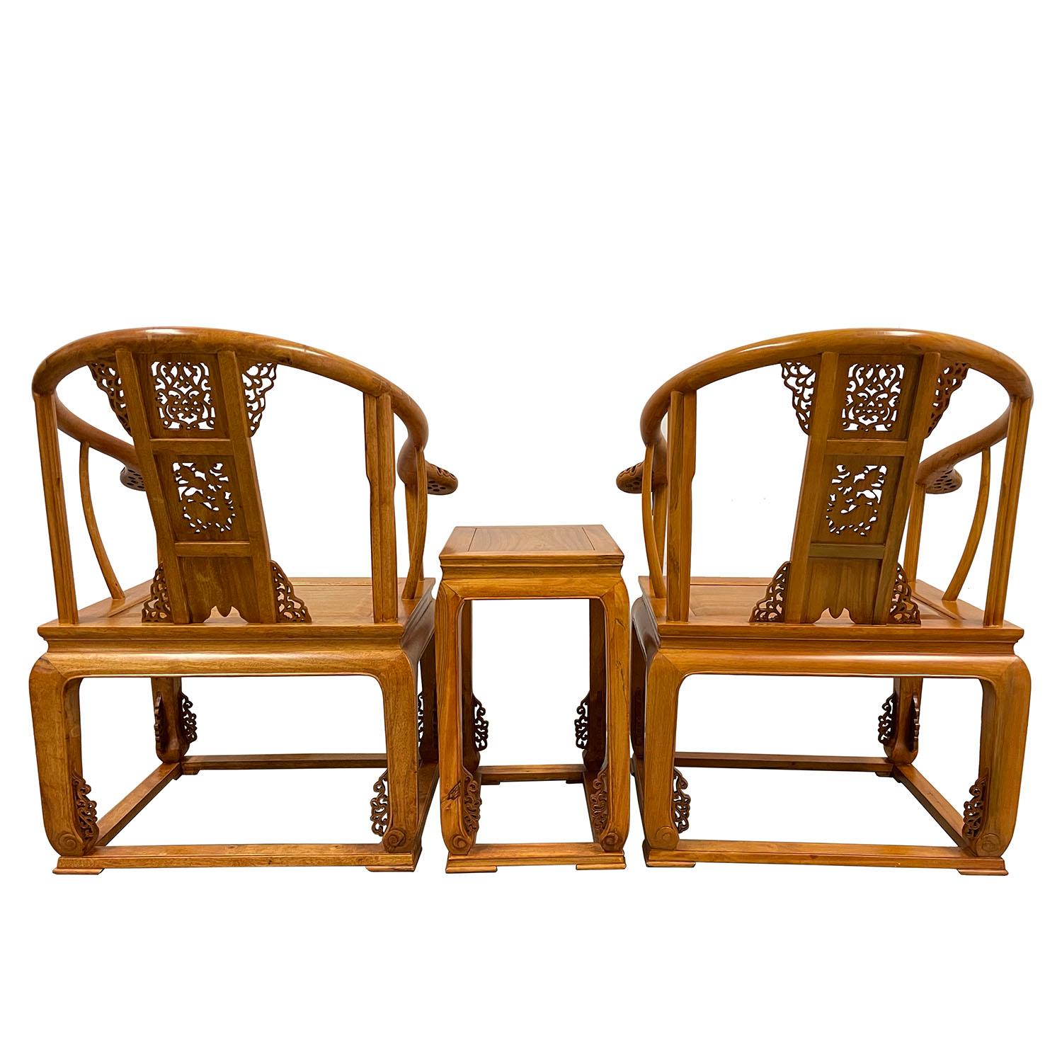 Vintage Chinese Carved Camphor Wood Horseshoe Back Armchairs set For Sale 7