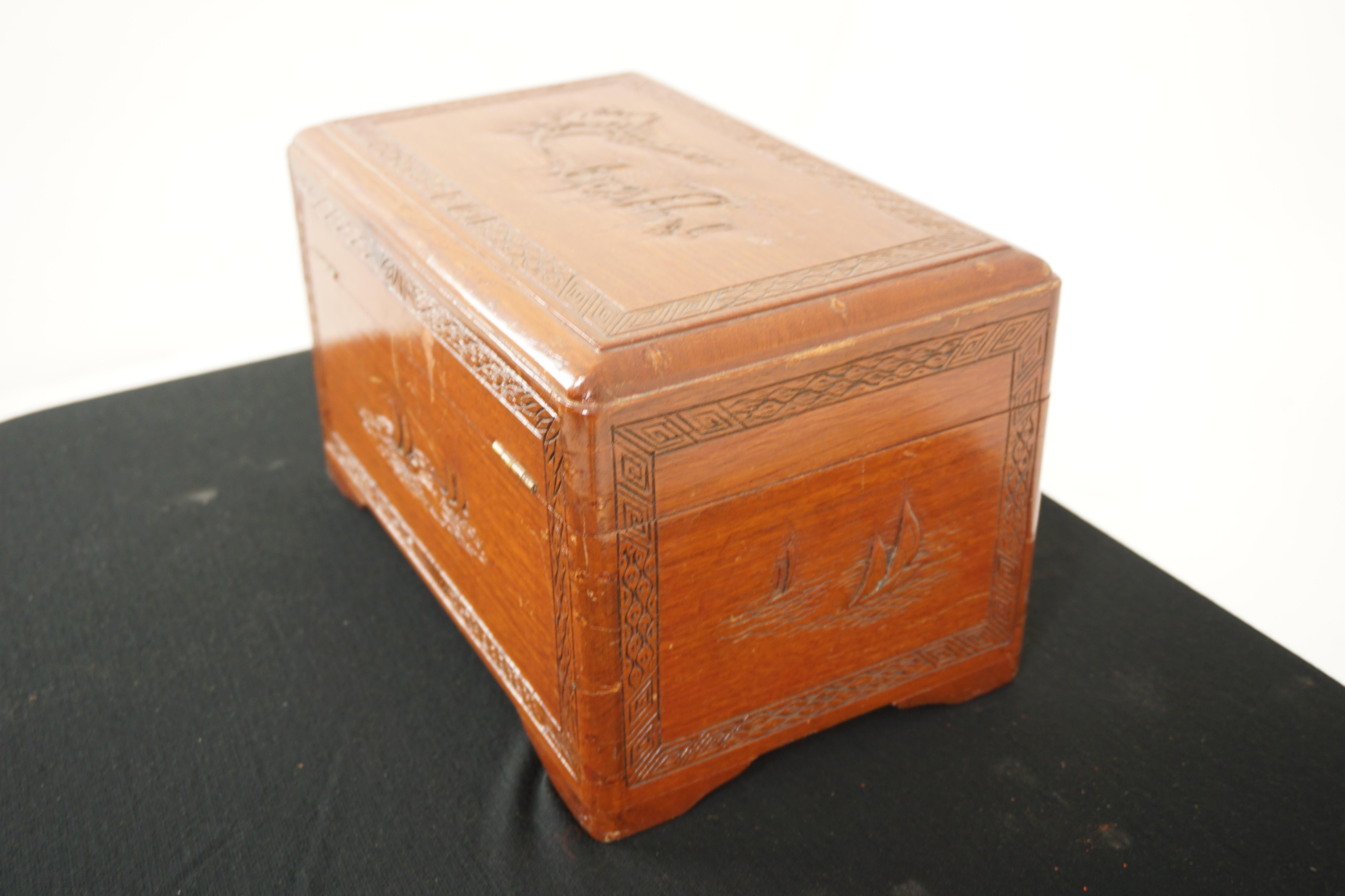 Vintage Chinese Carved Camphorwood Jewellery Box, China 1930, H895 For Sale 5