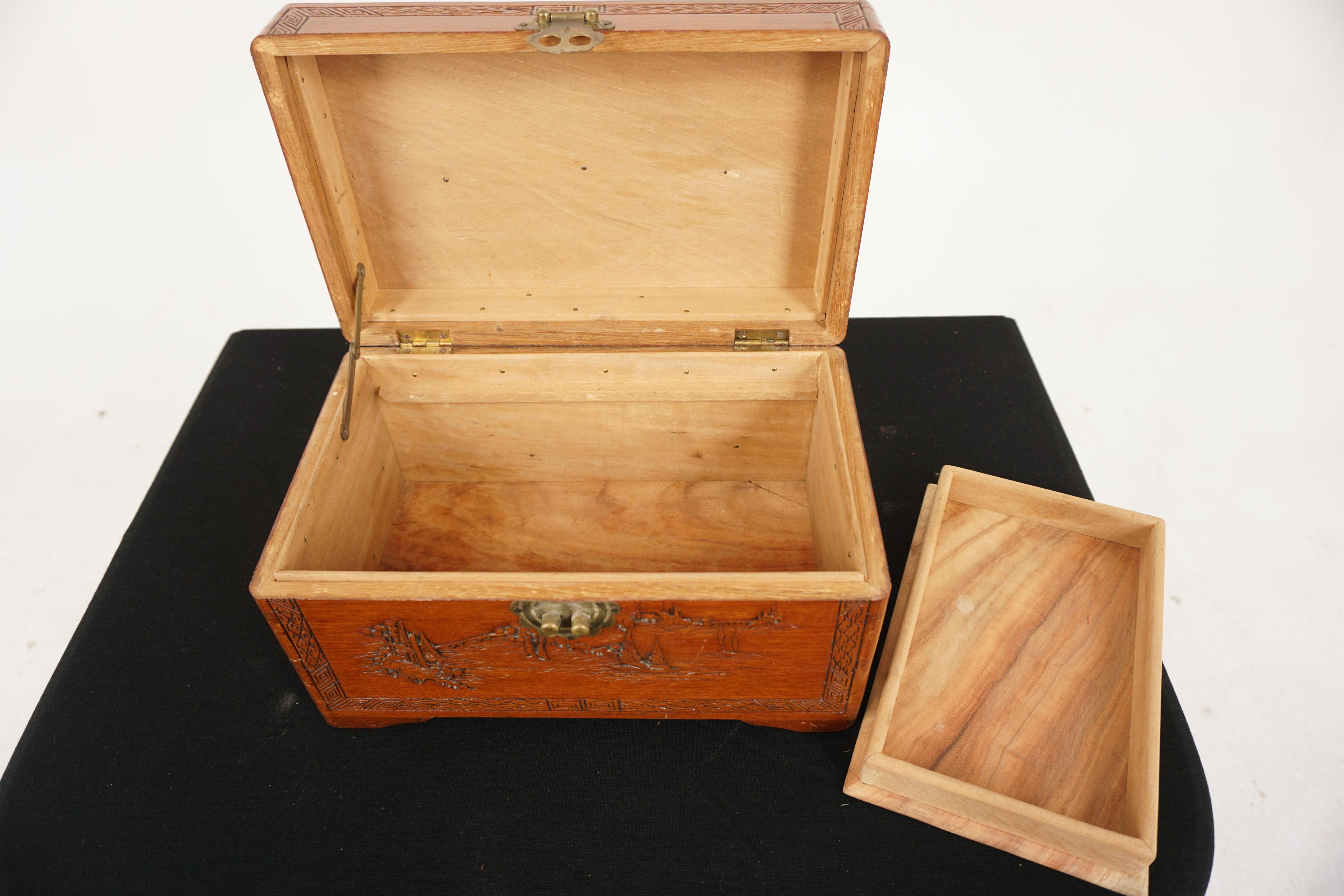 Vintage Chinese Carved Camphorwood Jewellery Box, China 1930, H895 For Sale 2
