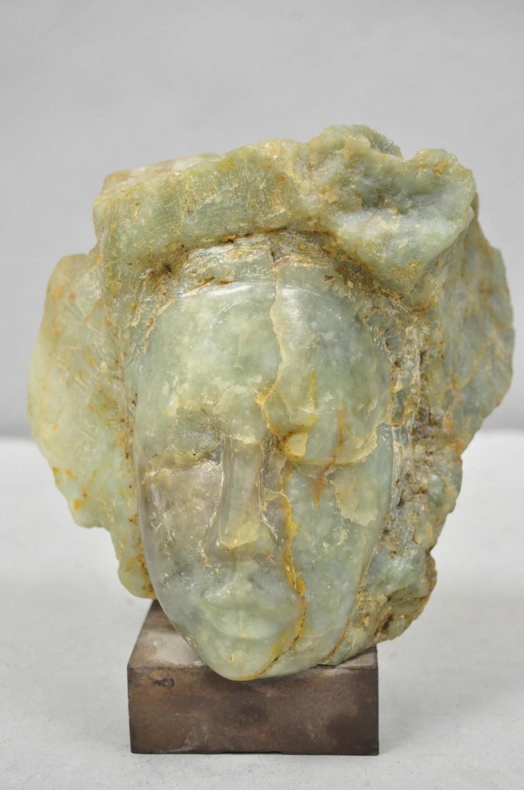Scultura d'epoca cinese in pietra ollare verde intagliata da 8