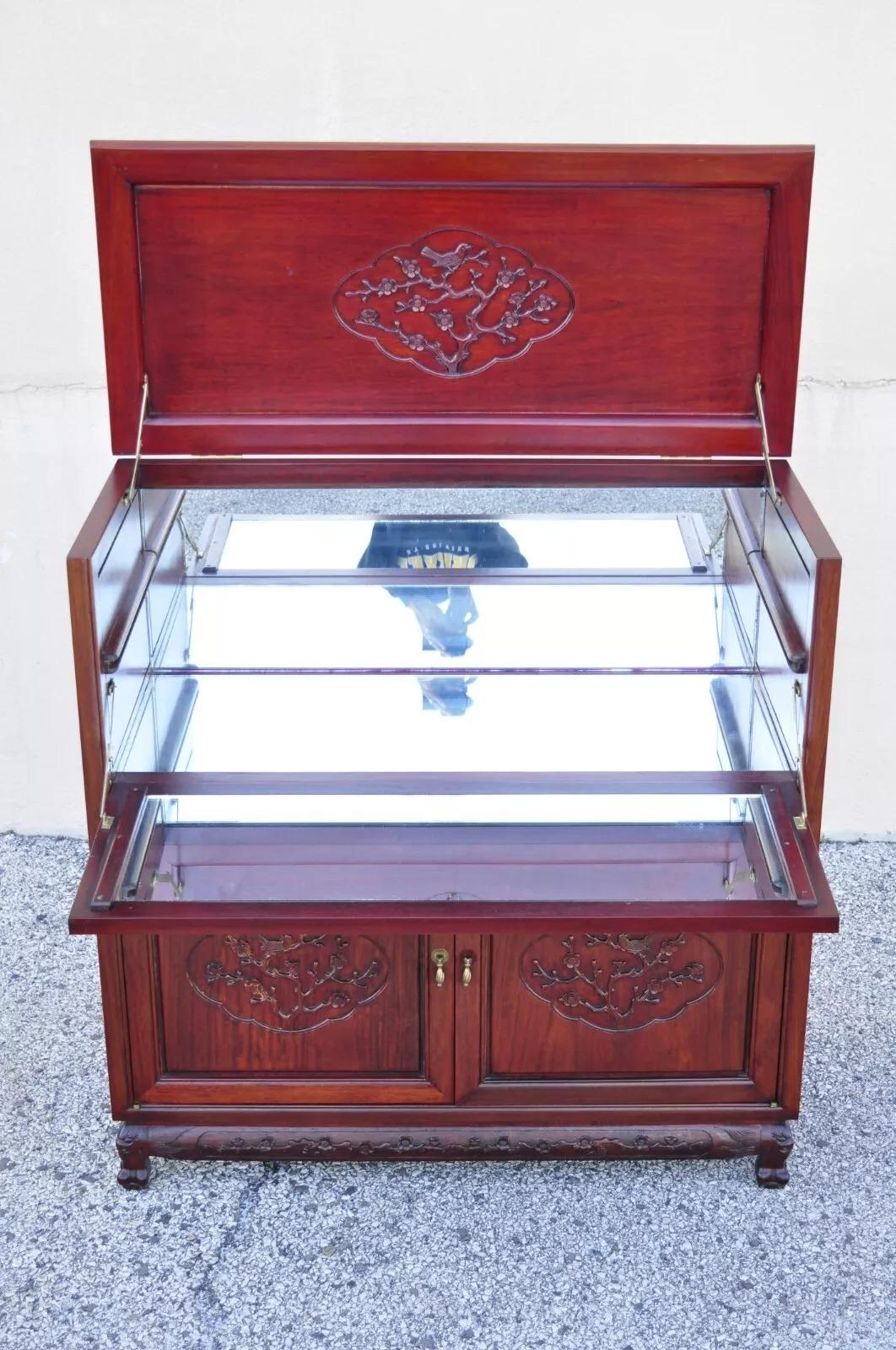 Inconnu Console de bar à liqueur chinoise sculptée en bois dur avec miroirs en vente