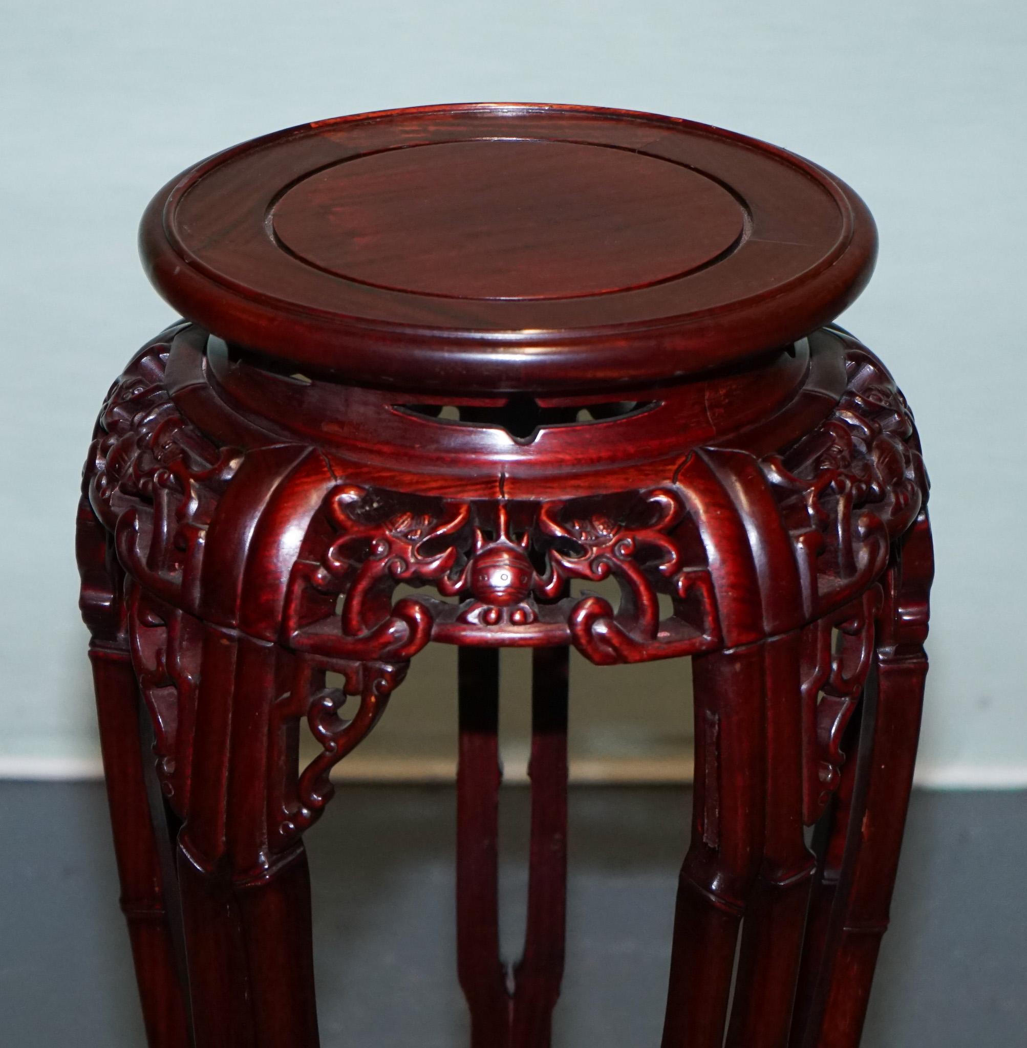 XX secolo VINTAGE CHINESE CARVED HARDWOOD PLANT PEDESTAL BAMBOO MOTiF SHANGHAI TRADEMARK in vendita