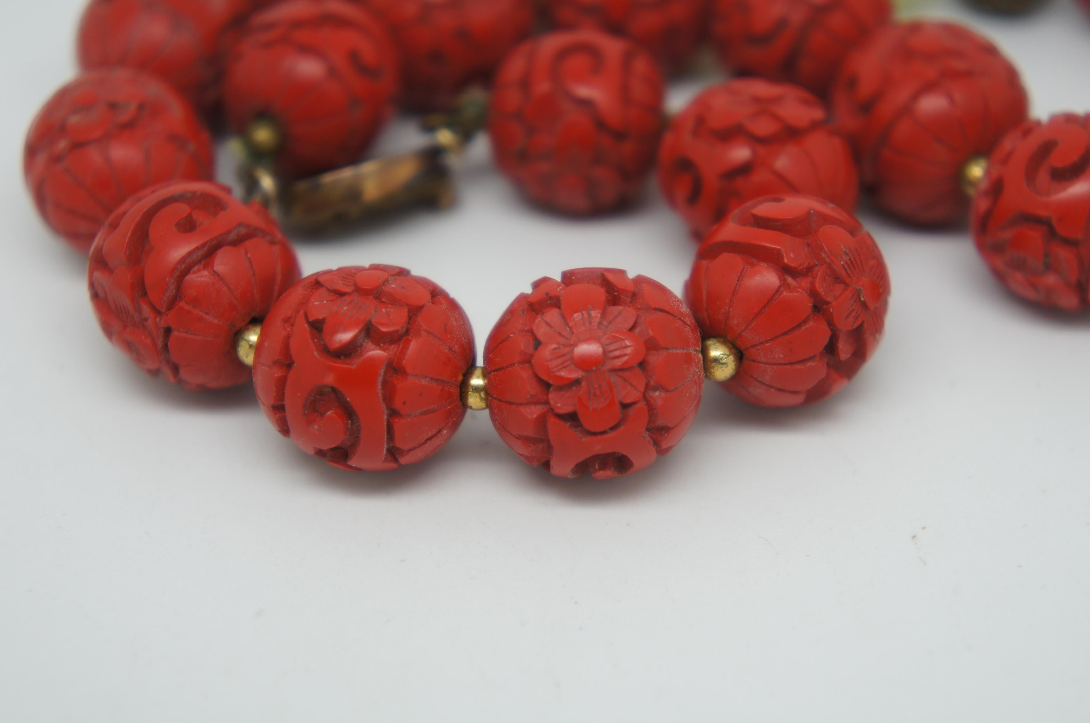 Vintage Chinese Carved Red Cinnabar and Green Jade Bead Necklace Silver Clasp 1