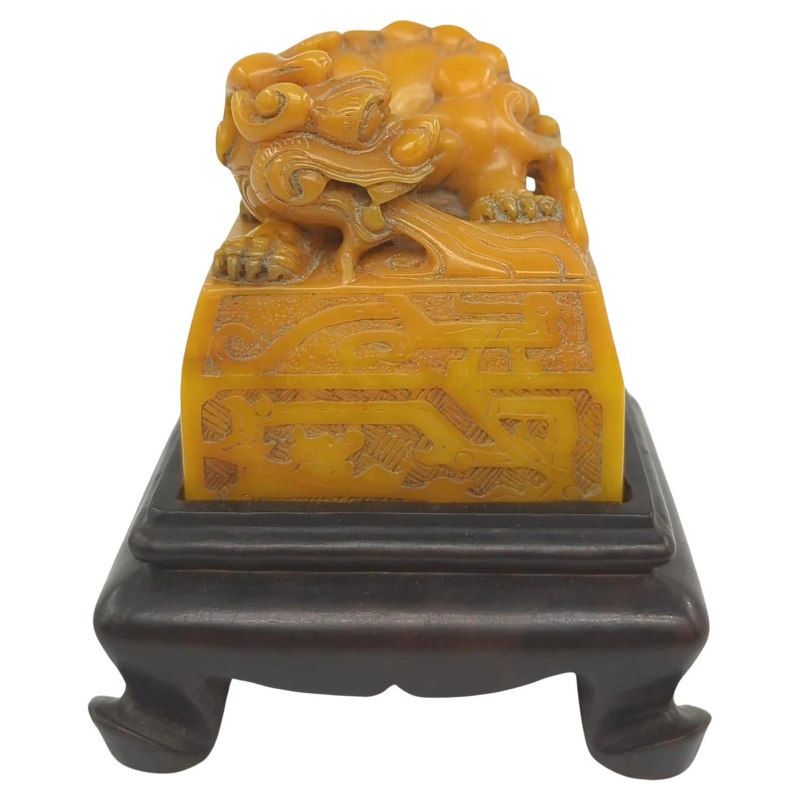 Vintage Chinese Finely Carved Yellow Pixiu Archaic Dragon Seal w/Stand 20th Cent In Good Condition For Sale In Richmond, CA