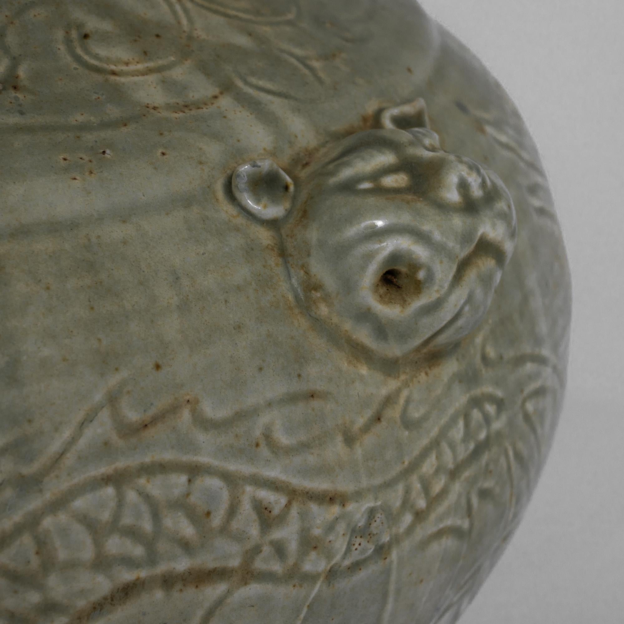 Vintage Chinese Celadon Glazed Dragon Vase Table Lamp In Good Condition In High Point, NC