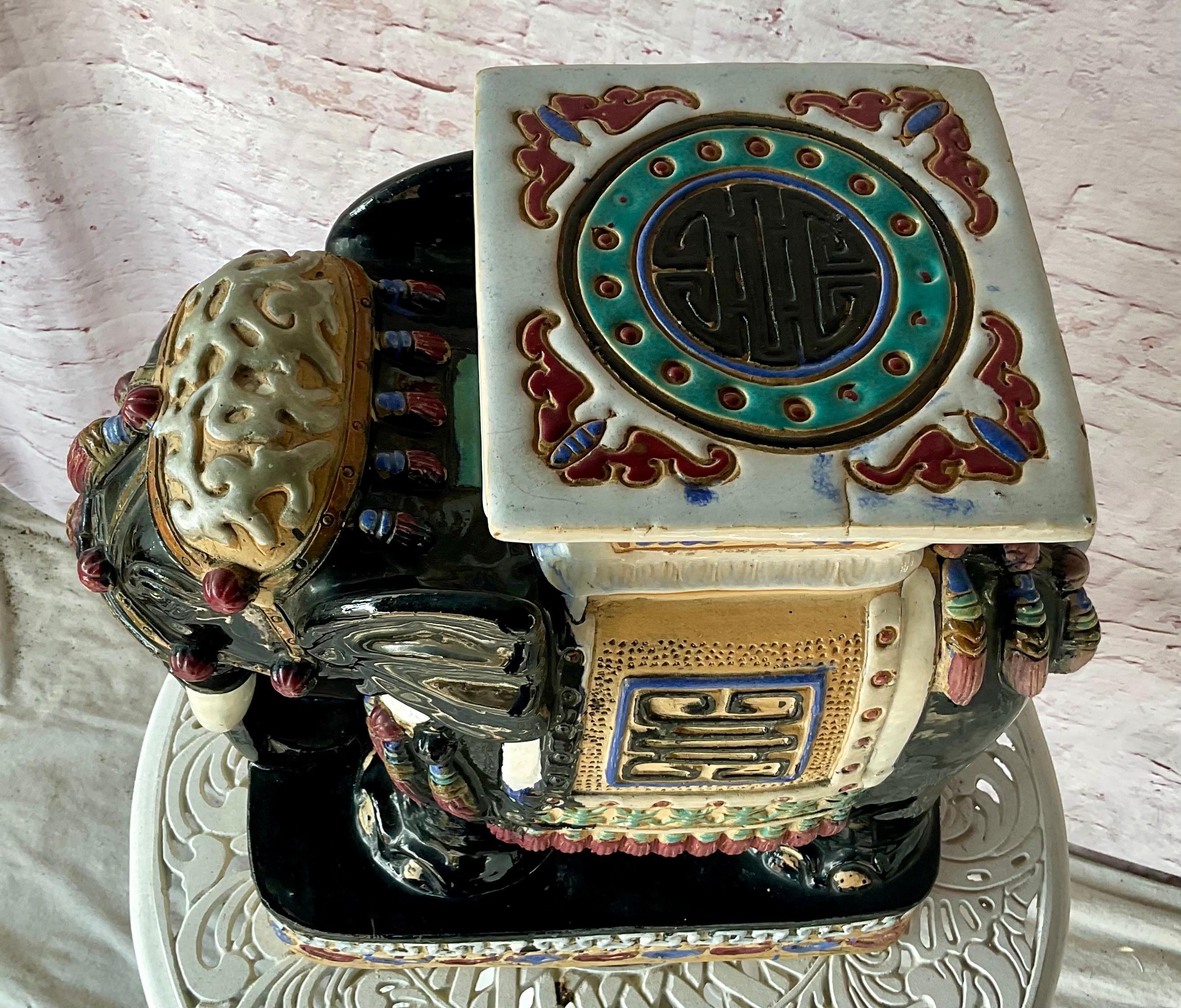 Sgabello da giardino Elefante cinese d'epoca in ceramica in vendita 3