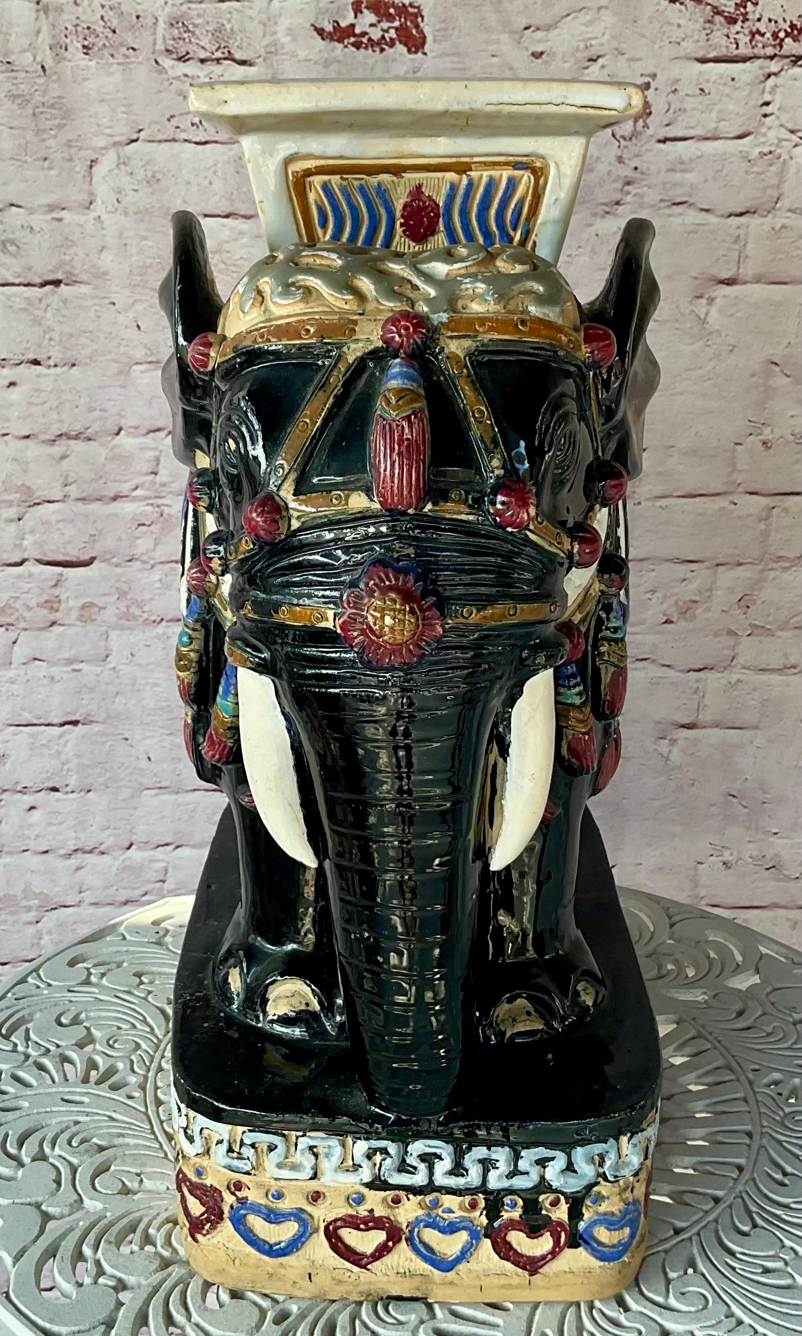 XX secolo Sgabello da giardino Elefante cinese d'epoca in ceramica in vendita