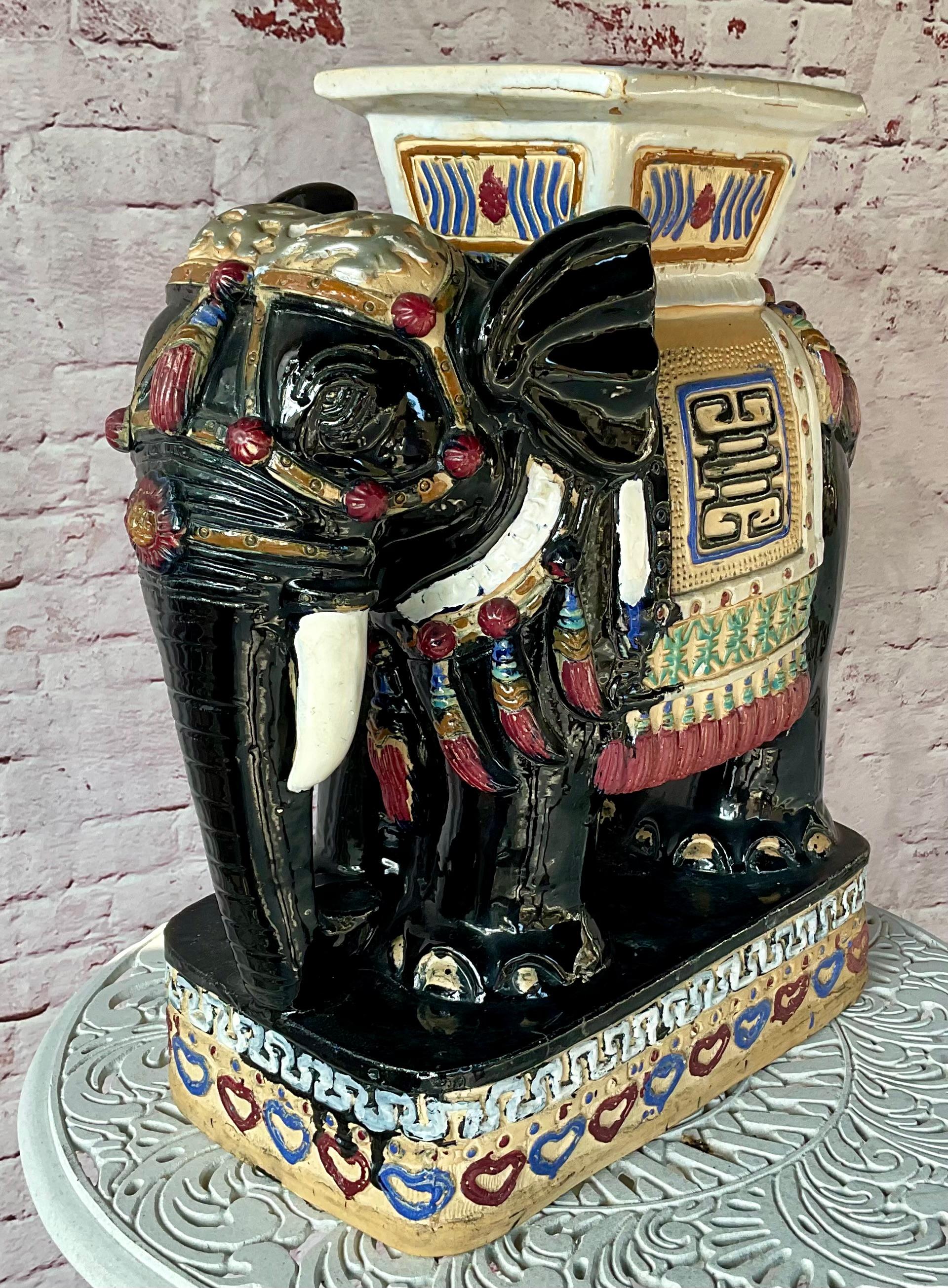 Sgabello da giardino Elefante cinese d'epoca in ceramica in vendita 2