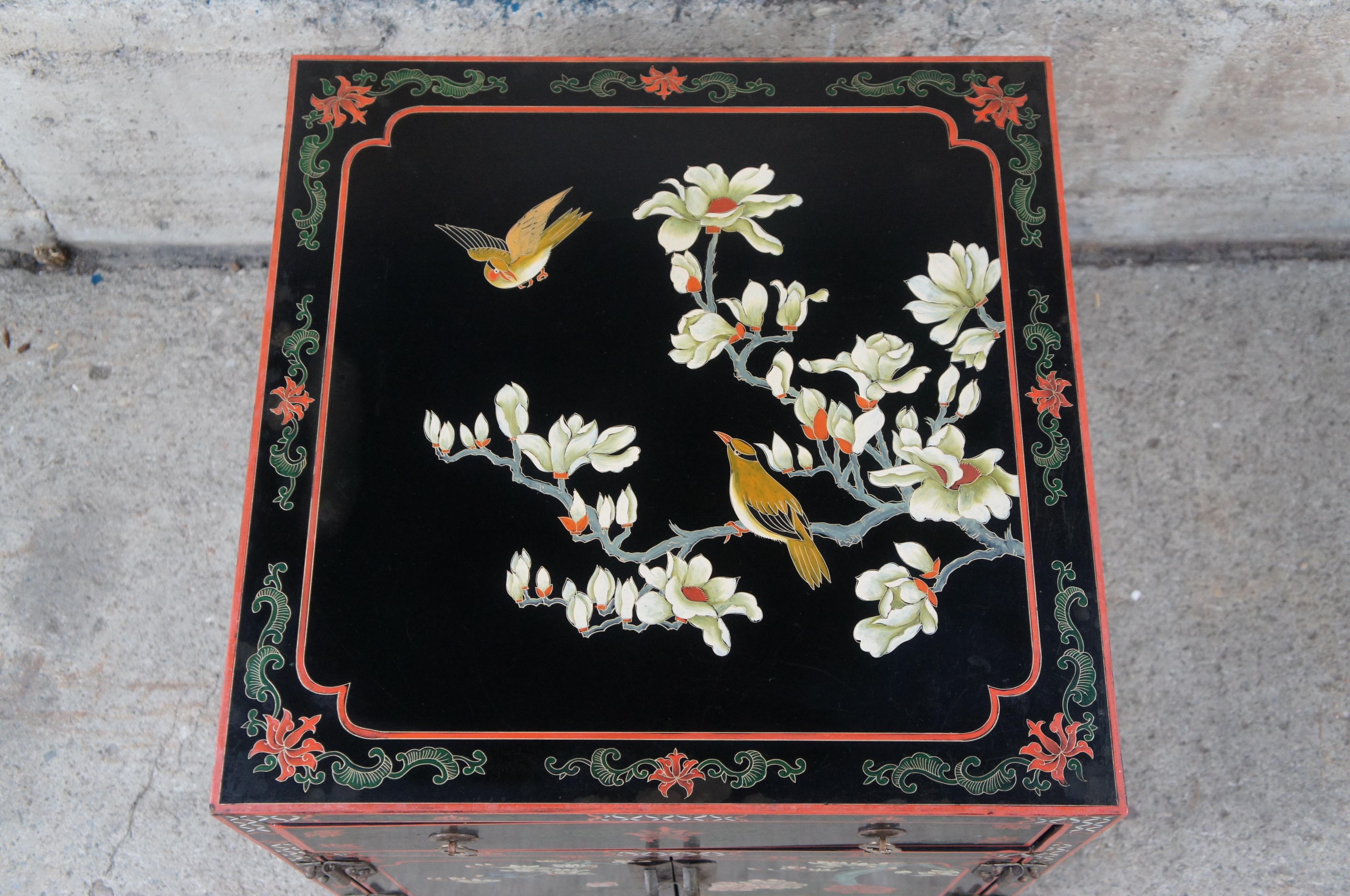 20th Century Vintage Chinese Chinoiserie Black Lacquered Painted Square Side Table Cabinet 24