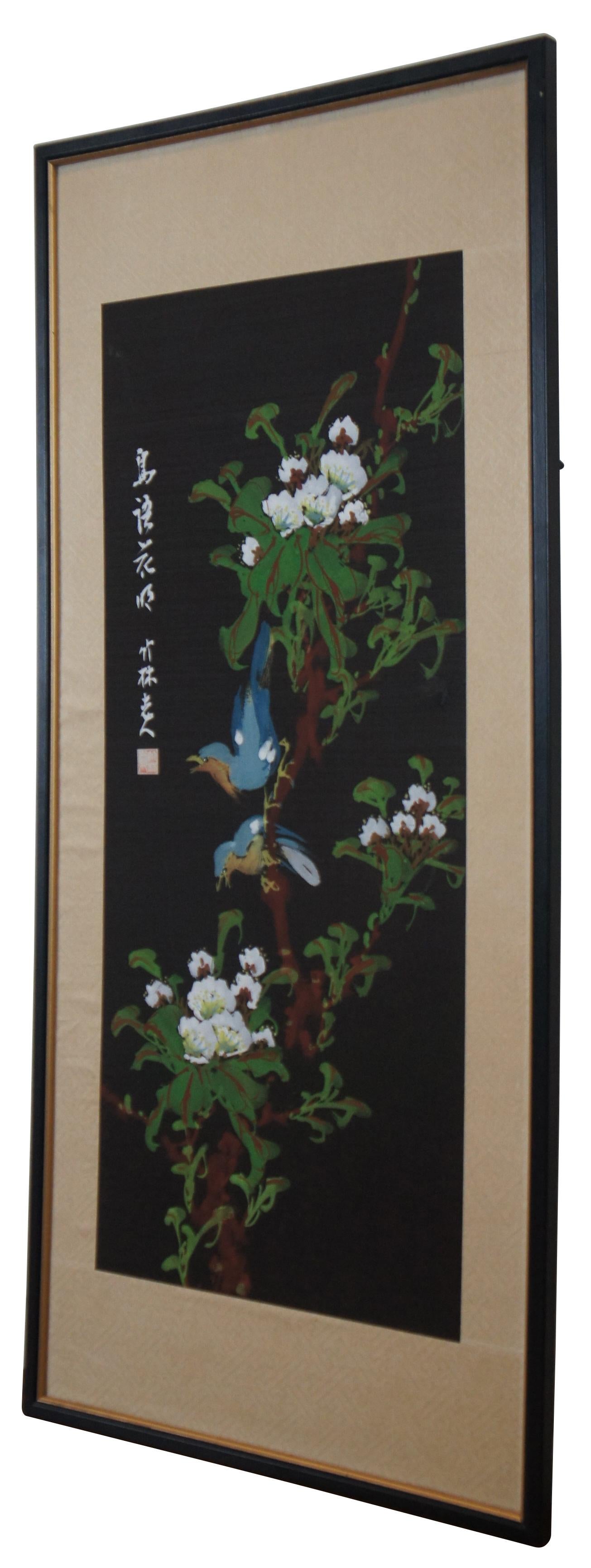 Vintage signed Chinese black silk panel painted with a pair of robins perched on a flowering branch.

Measures: 13.75” x 0.5” x 30.5” / Sans Frame - 12.5” x 29.25” (Width x Depth x Height).