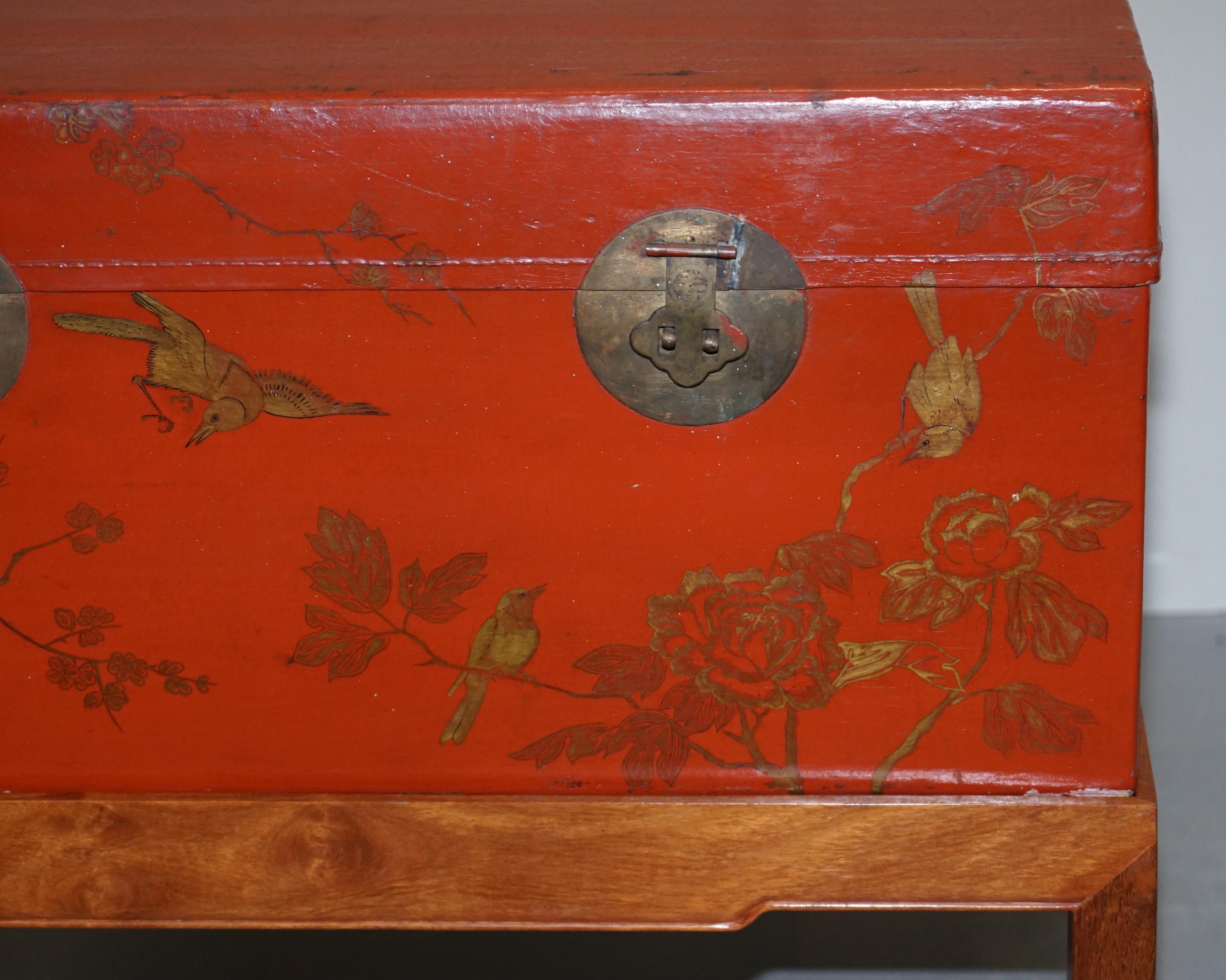 Vintage Chinese Chinoiserie Hand Painted Luggage Coffee Table Lots Storage Space For Sale 6