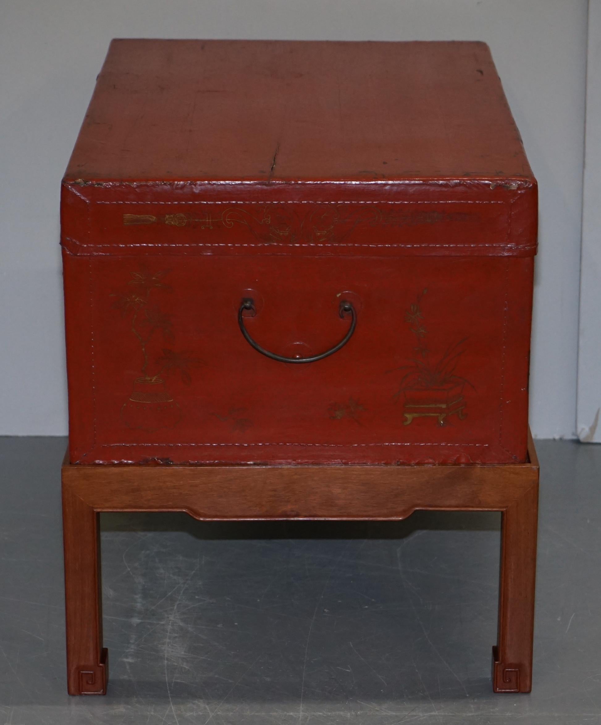 Vintage Chinese Chinoiserie Hand Painted Luggage Coffee Table Lots Storage Space For Sale 7