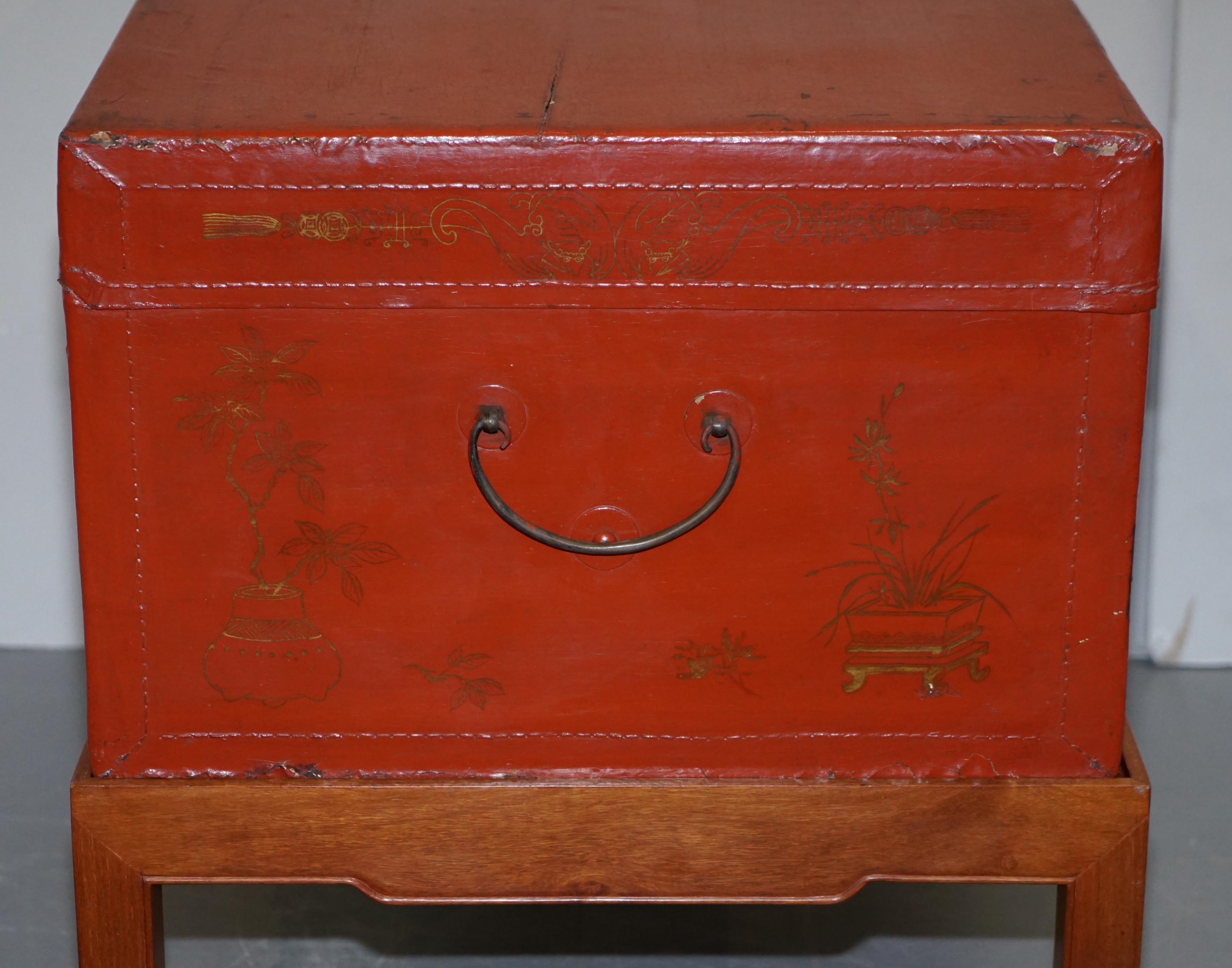 Vintage Chinese Chinoiserie Hand Painted Luggage Coffee Table Lots Storage Space For Sale 9
