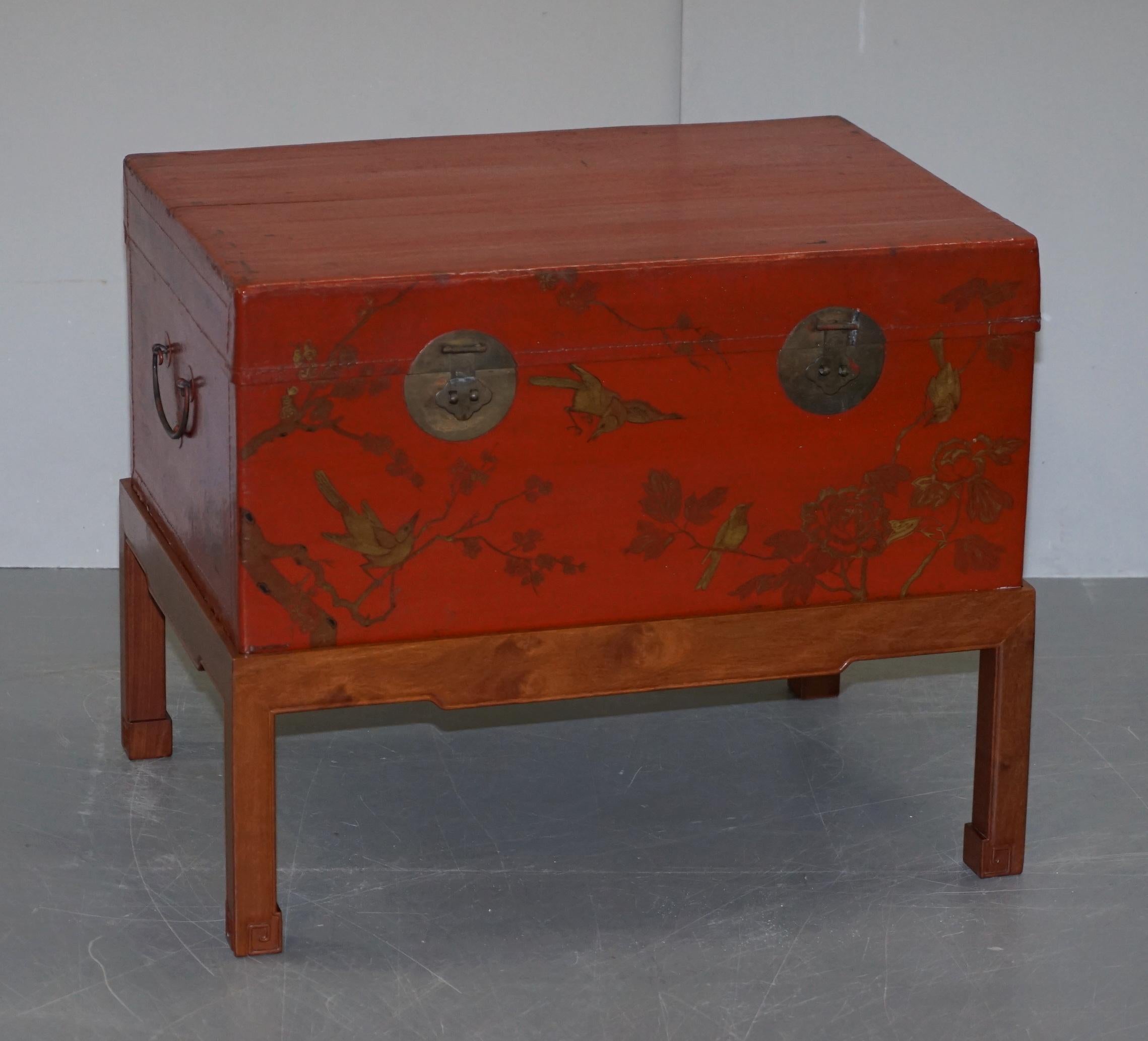 Early 20th Century Vintage Chinese Chinoiserie Hand Painted Luggage Coffee Table Lots Storage Space For Sale