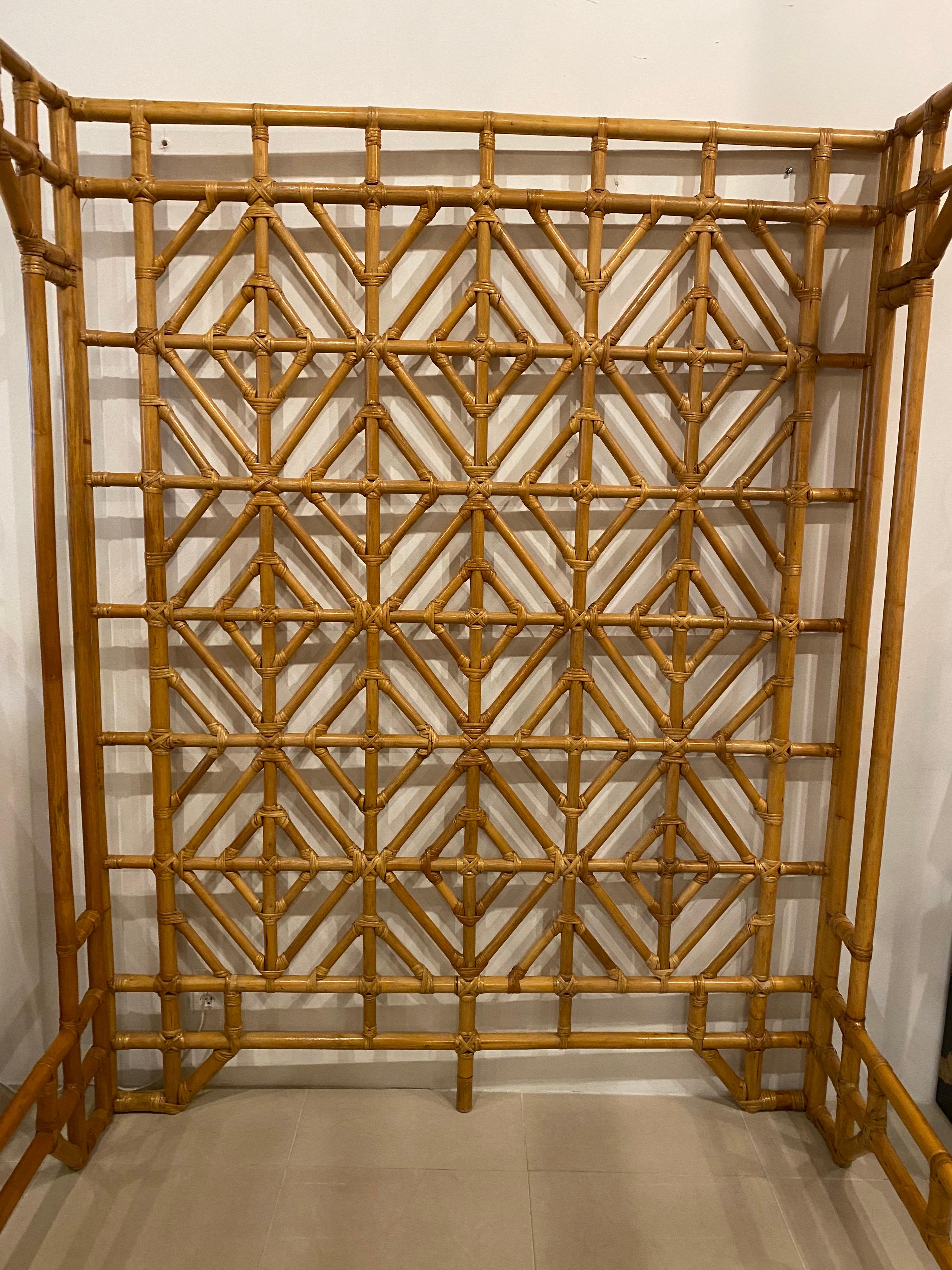 American Vintage Chinese Chippendale Rattan Bamboo Canopy Bed Headboard Queen Palm Beach