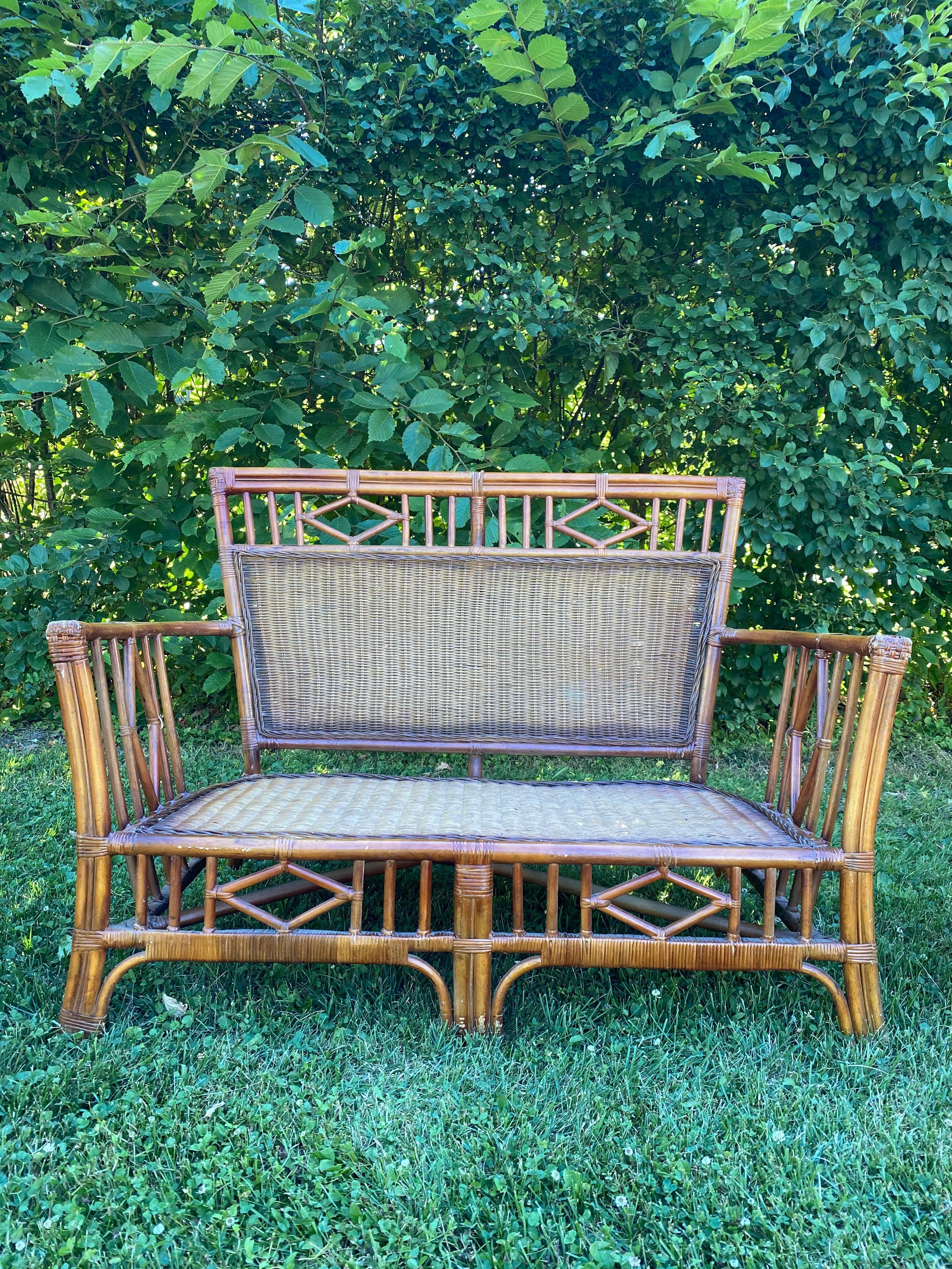 Vintage Chinese Chippendale Rattan Sette with Matching Chairs In Fair Condition In Medina, OH
