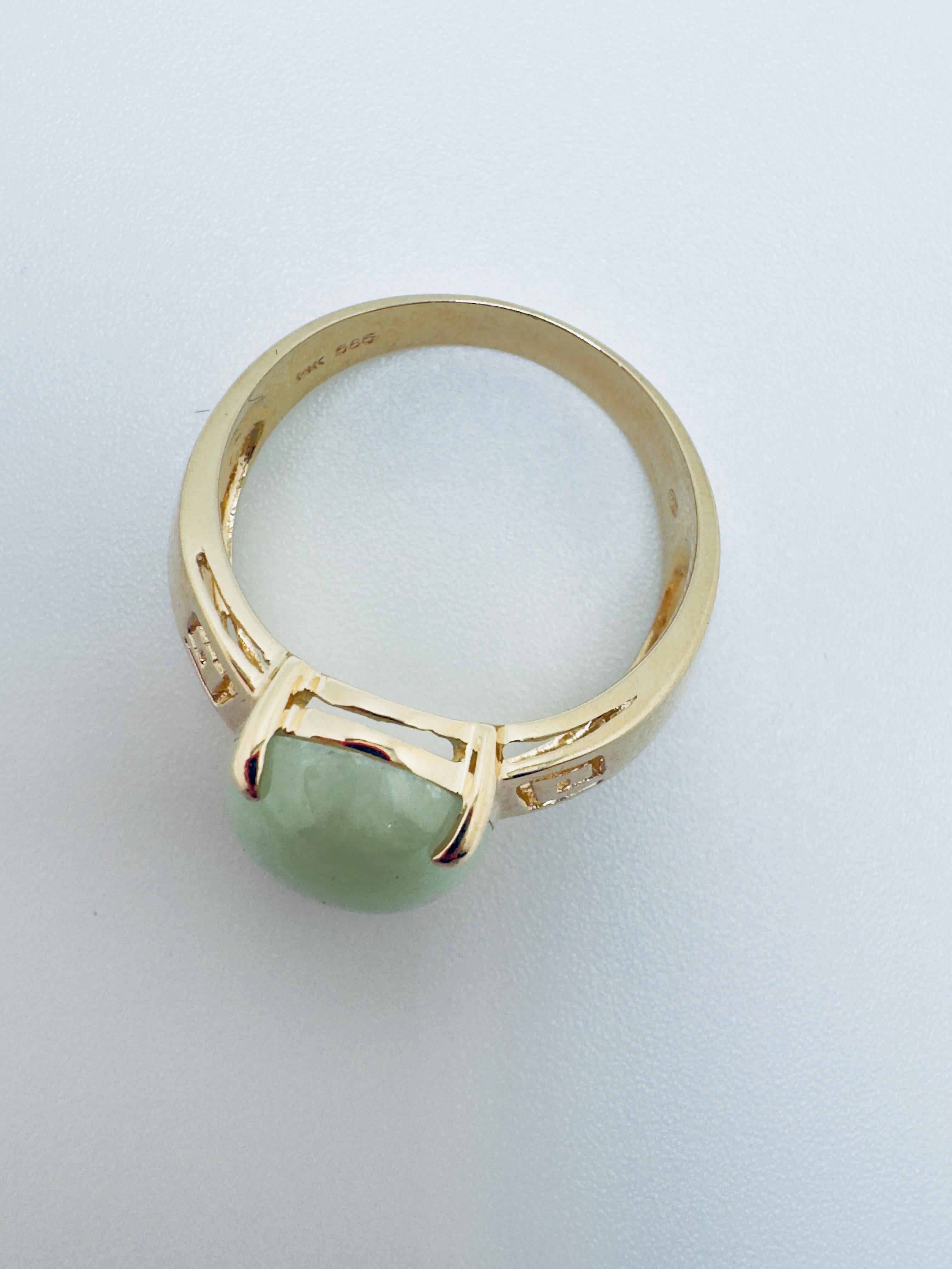 Anello in oro 14K con crisoprasio cinese d'epoca in vendita 1