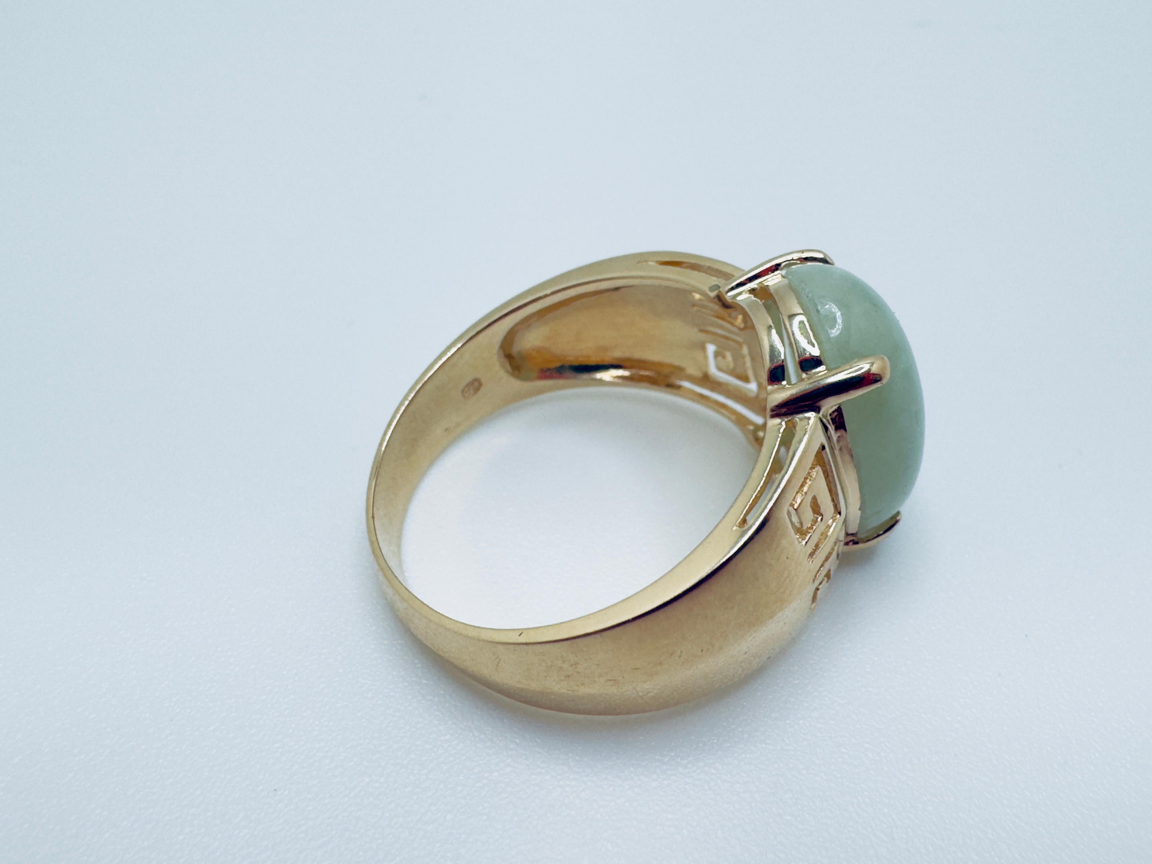 Anello in oro 14K con crisoprasio cinese d'epoca in vendita 2