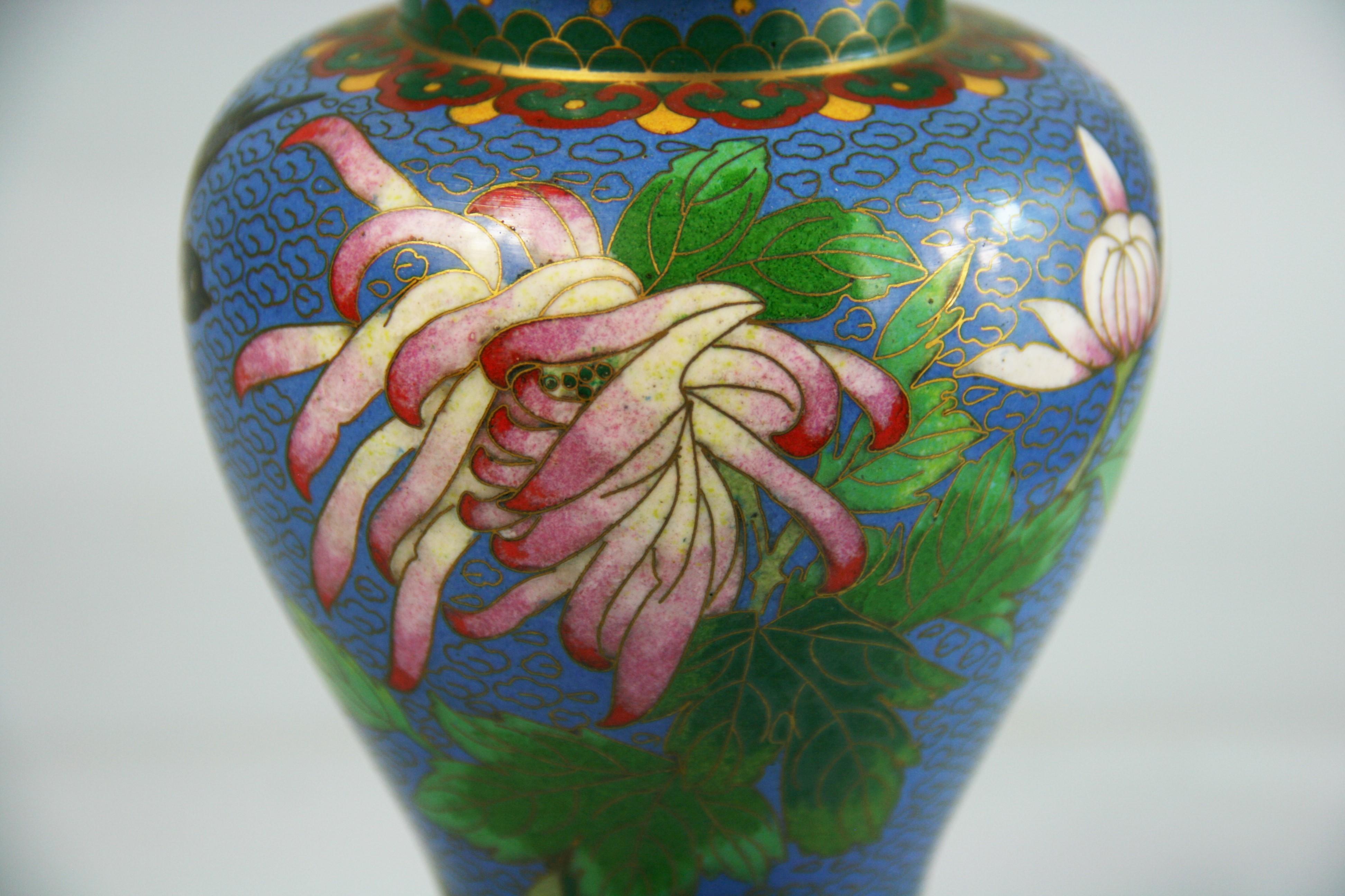 Ceramic Vintage Chinese Cloisonne Covered Urn