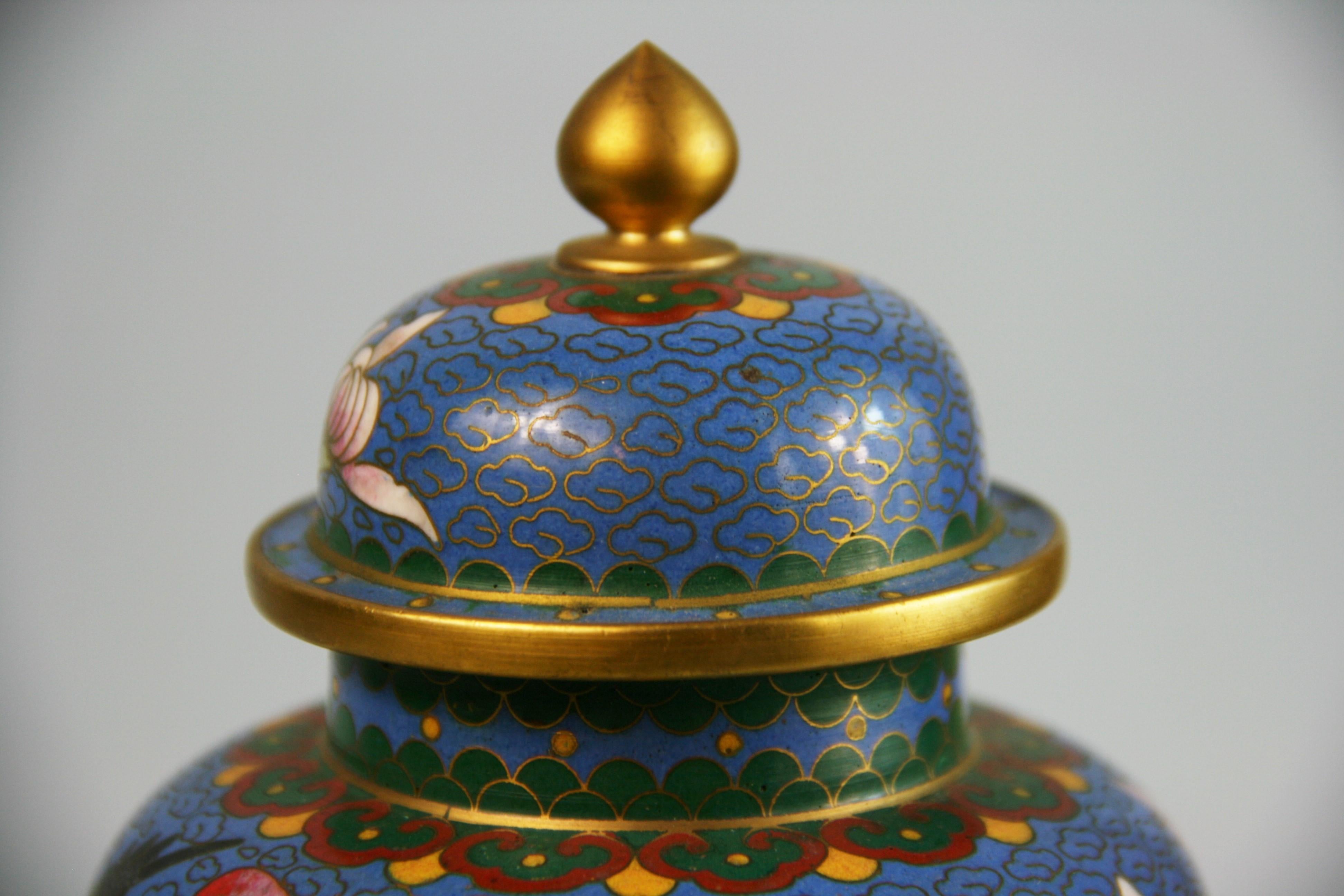 Vintage Chinese Cloisonne Covered Urn 1