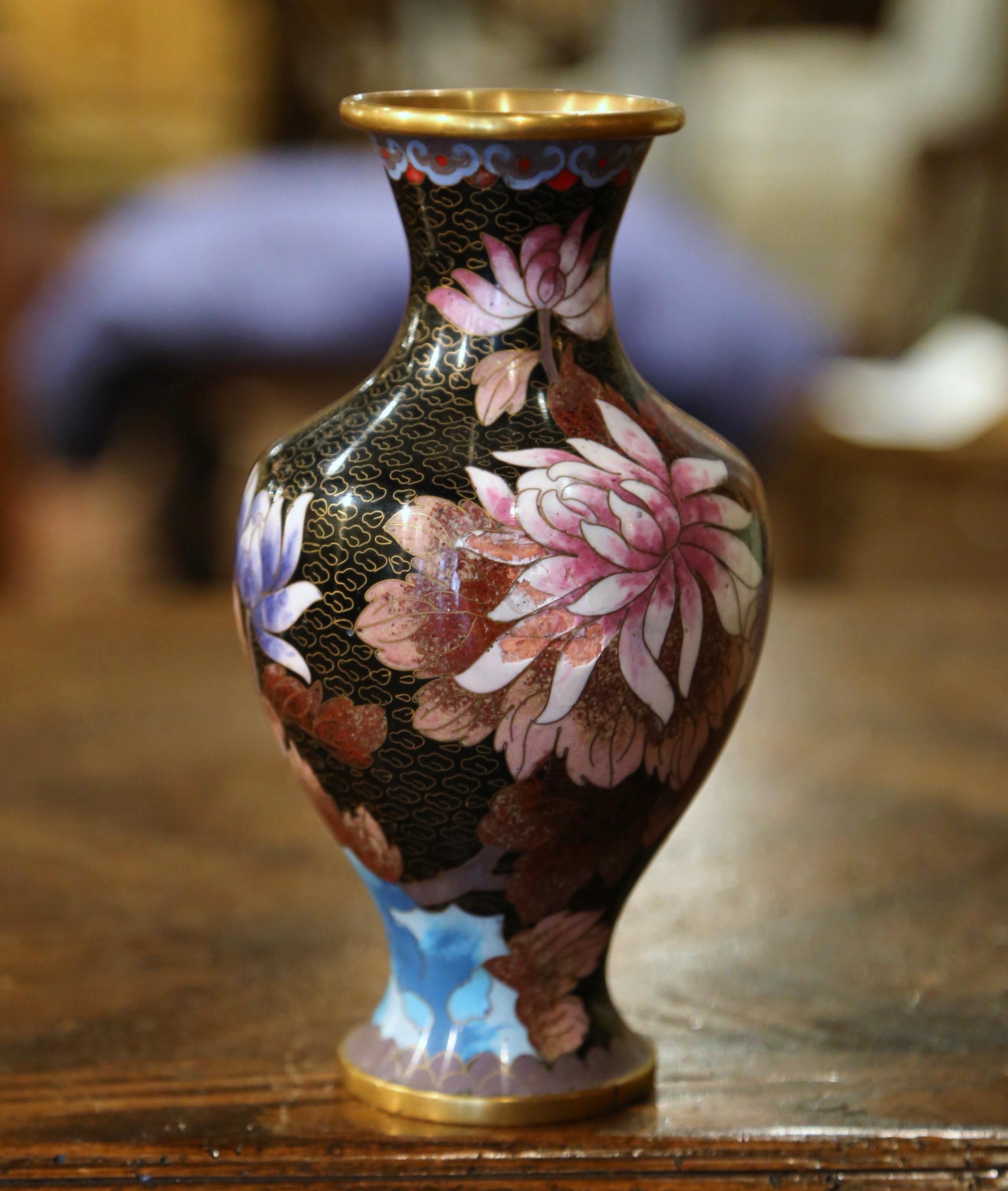 20th Century  Vintage Chinese Cloisonne Enamel Vase with Floral and Leaf Motifs  For Sale