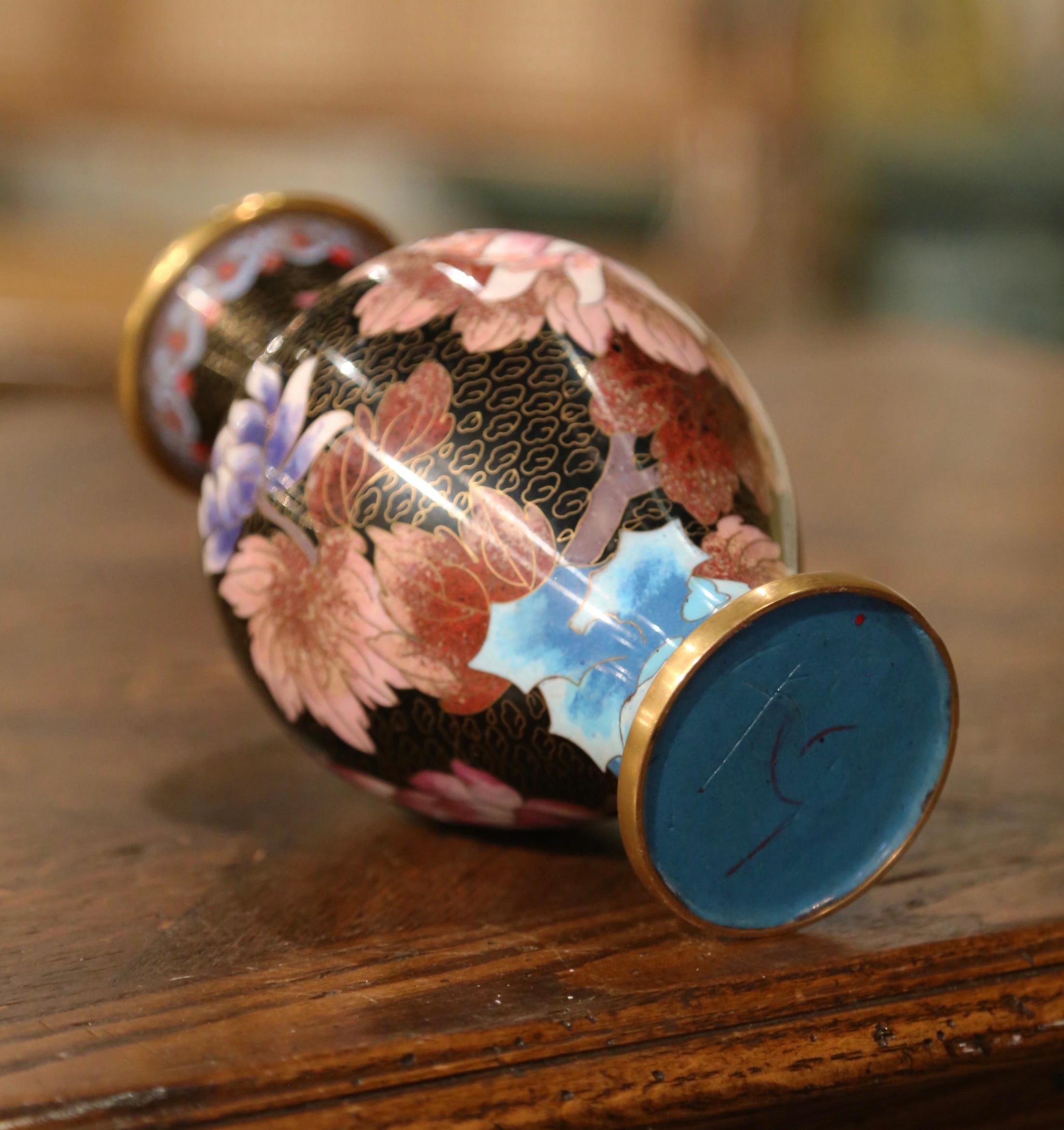  Vintage Chinese Cloisonne Enamel Vase with Floral and Leaf Motifs  For Sale 2