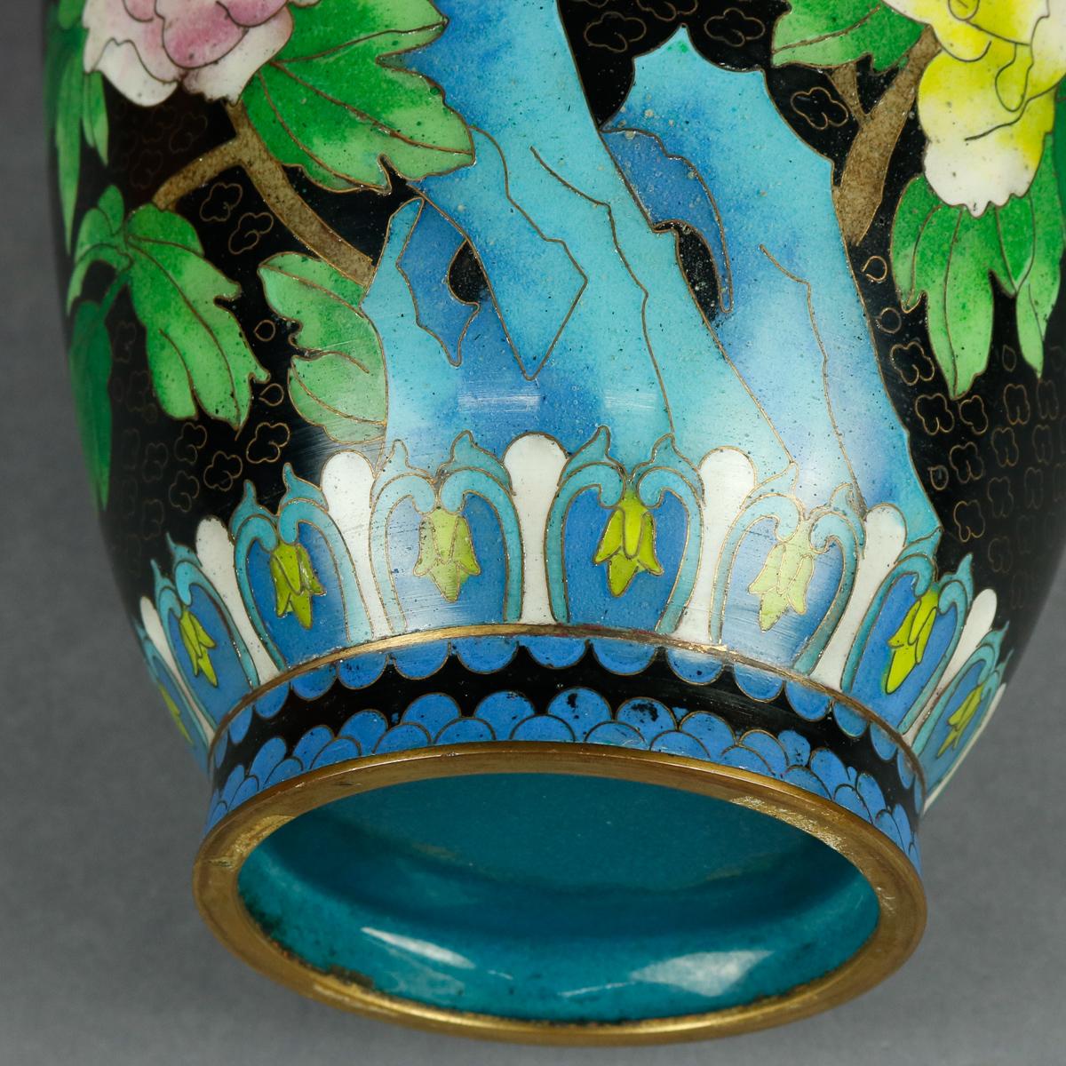 Vintage Chinese Cloisonne Floral Garden Enameled Brass Vase, Original Box 5