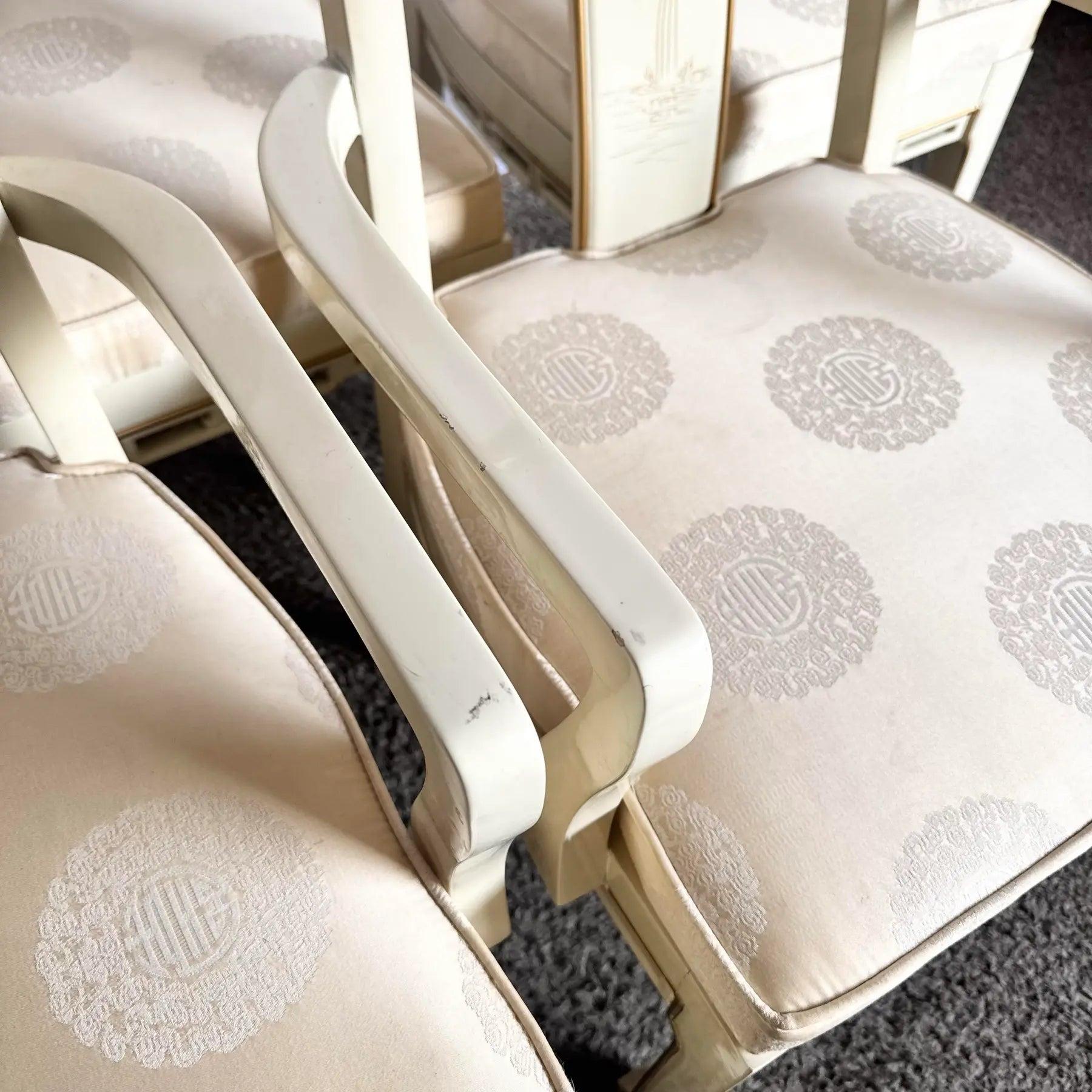 Vintage Chinese Cream Lacquered Hand Painted Dining Chairs - Satz von 6 (Holz) im Angebot